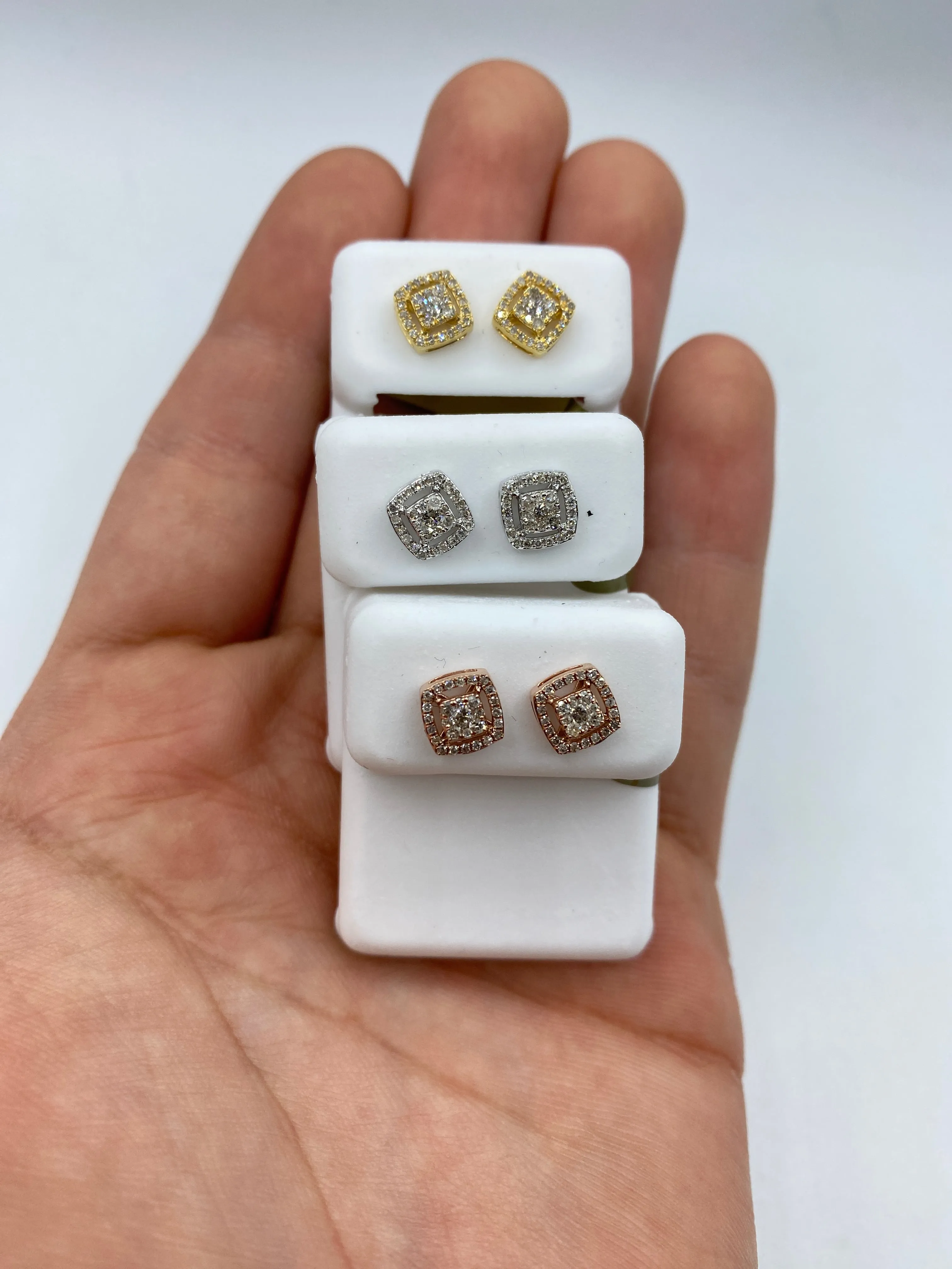 10k Crown Rounded Square Earring