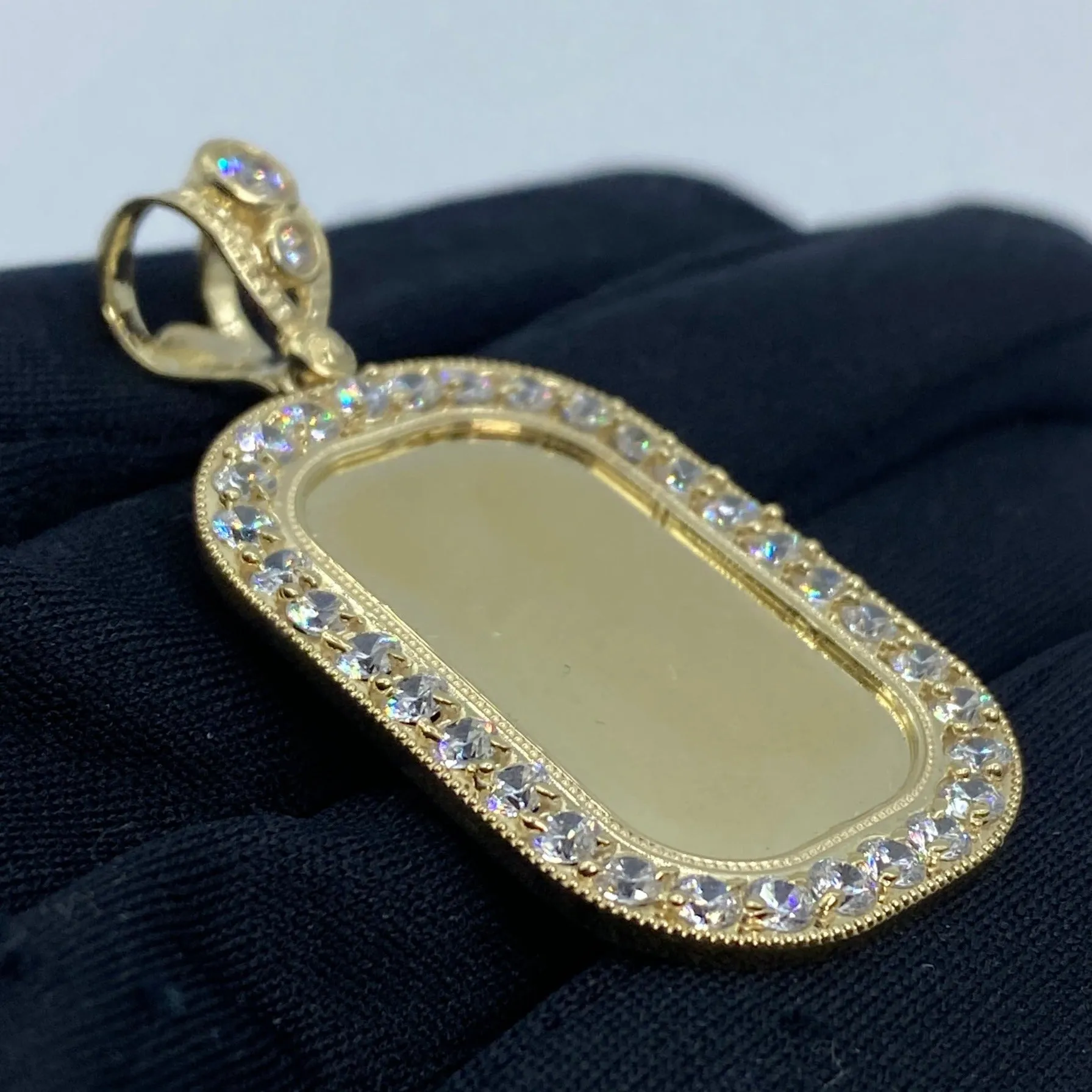 10K Rounded Rectangle Picture Photo Pendant