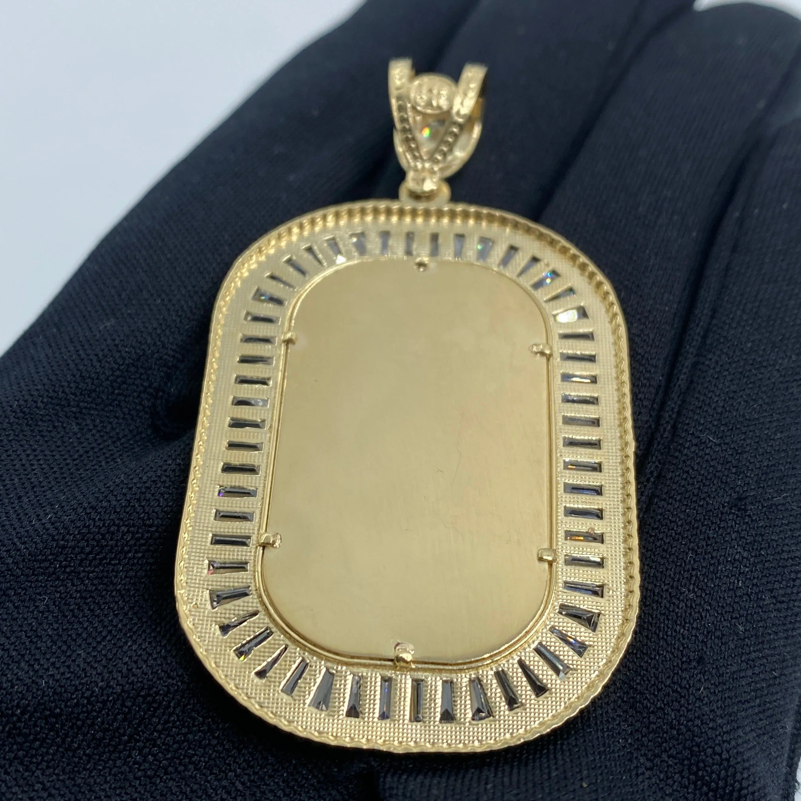 14K Rounded Rectangle Picture Photo Pendant