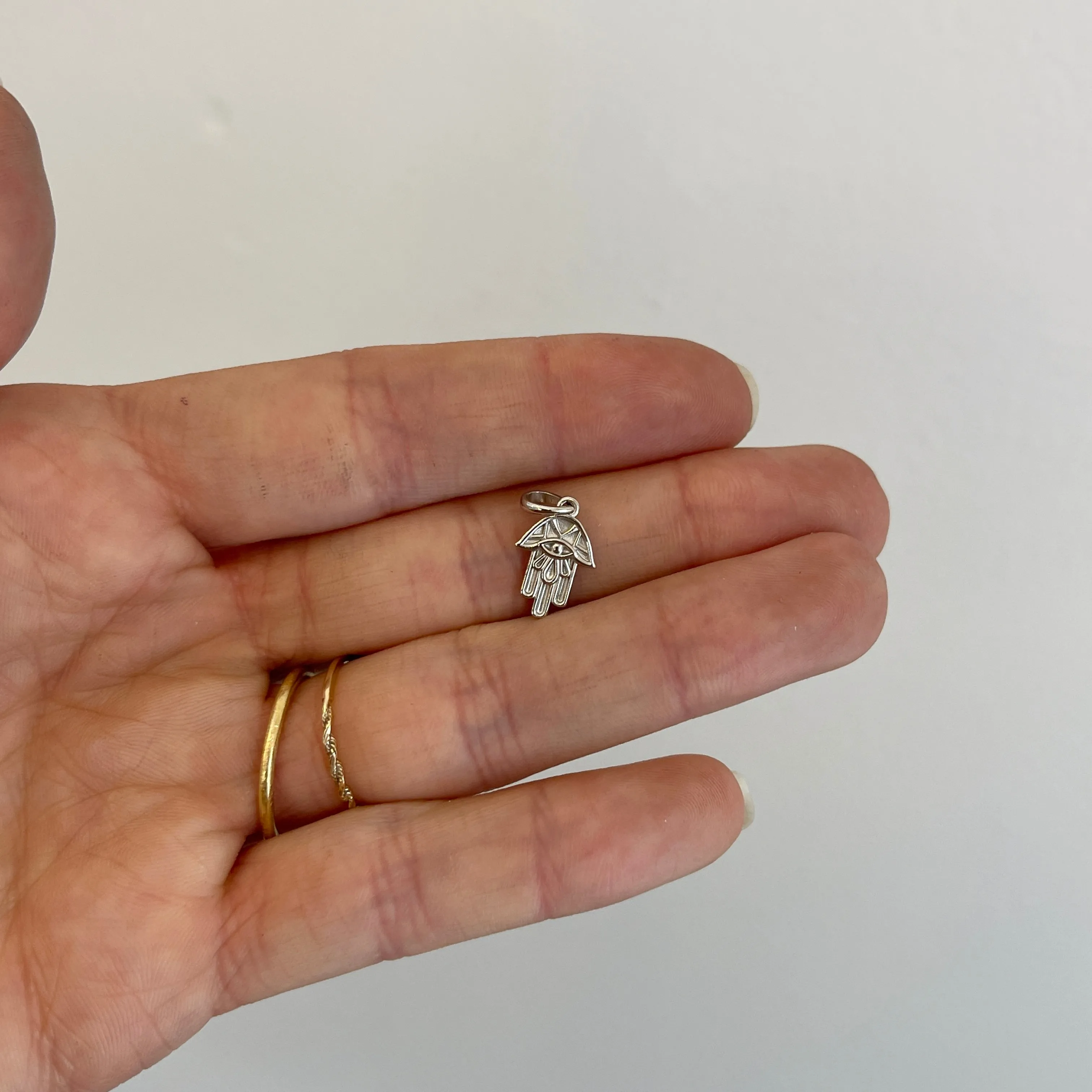 14KT White Gold Mini Raised Design Hamsa Pendant Charm