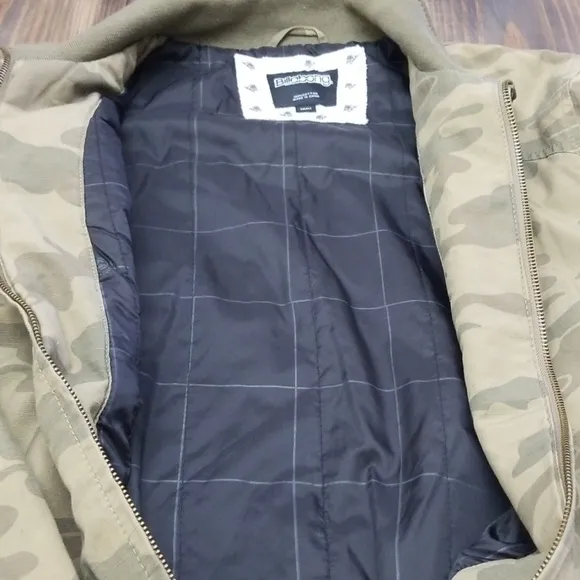 Billabong Camo Quilted Jacket Small