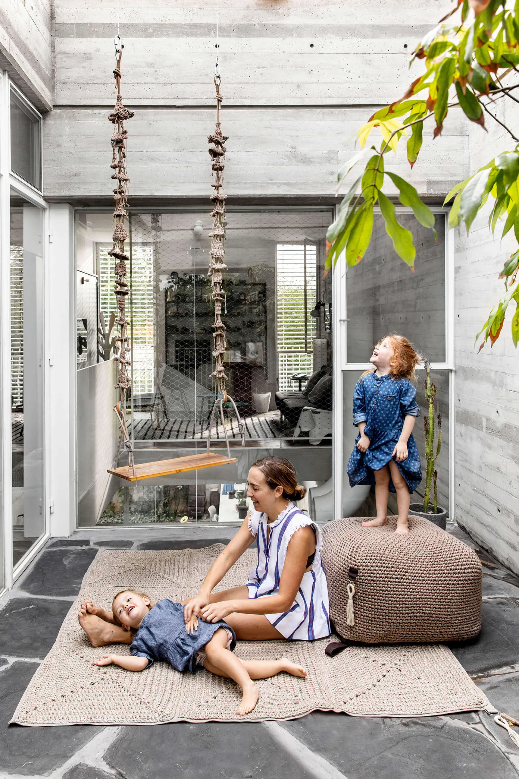 Cacao Outdoor Swing