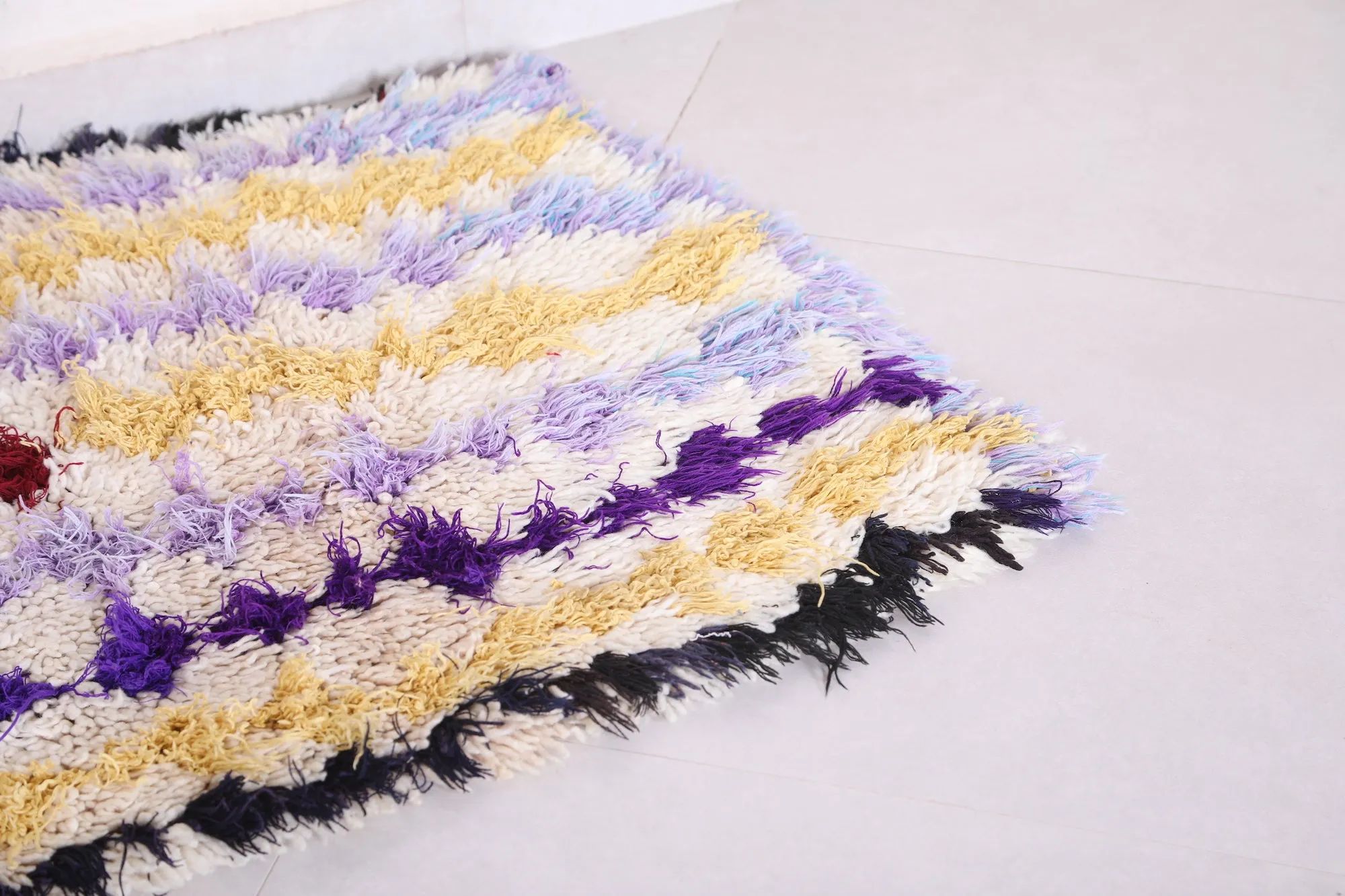 Colorful shaggy Moroccan rug 2.3 X 4.9 Feet