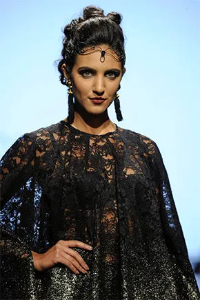 DARK TEMPTATION Look 1