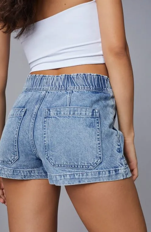 DL 1961 Laura Short
