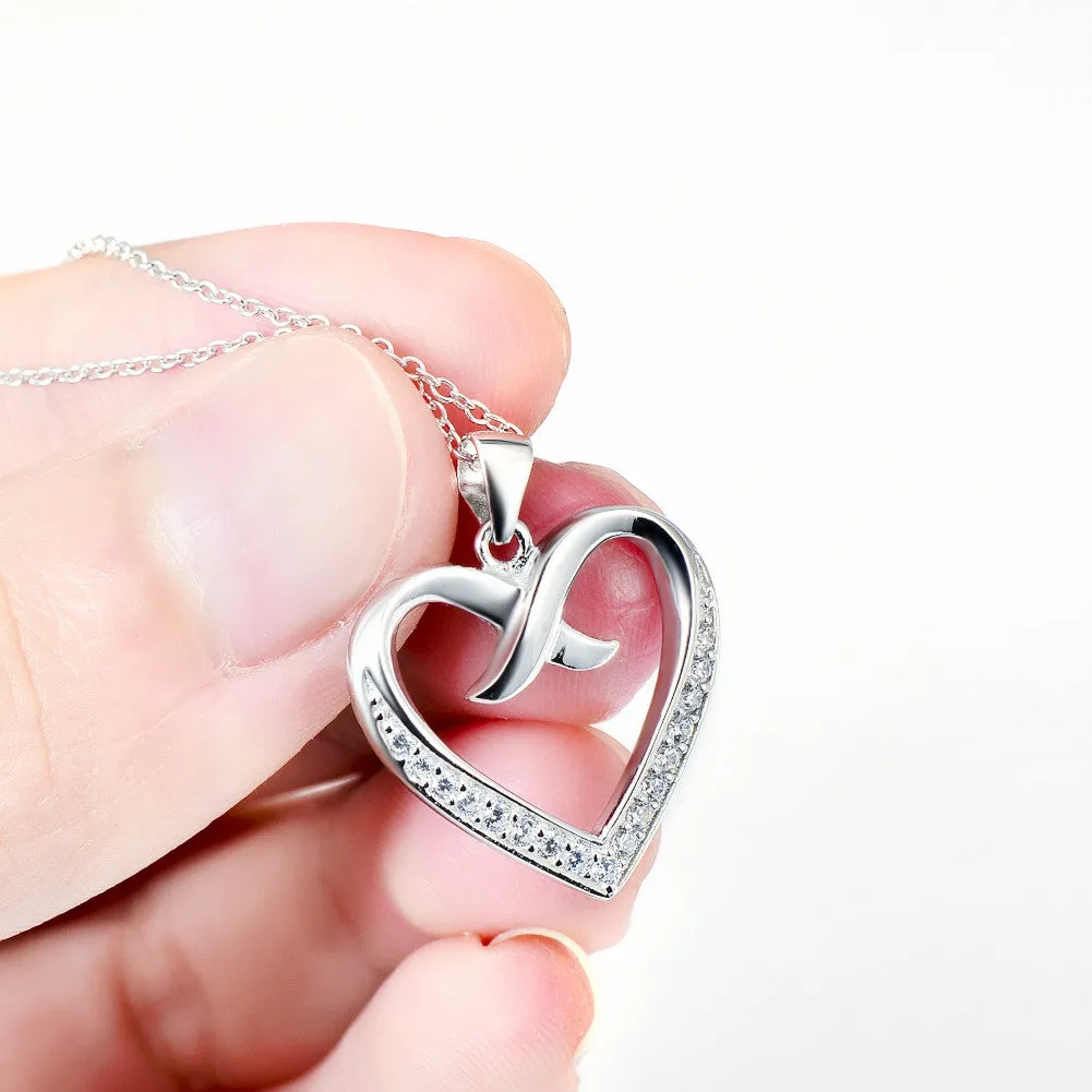Enchant Heart with a Tender Kiss Pendant Necklace