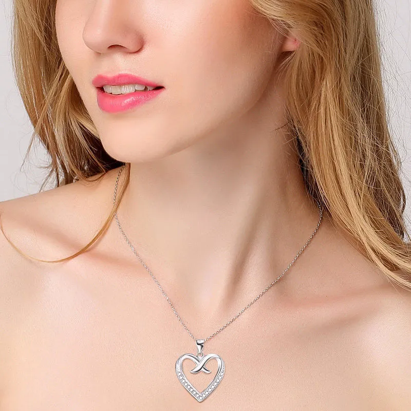 Enchant Heart with a Tender Kiss Pendant Necklace