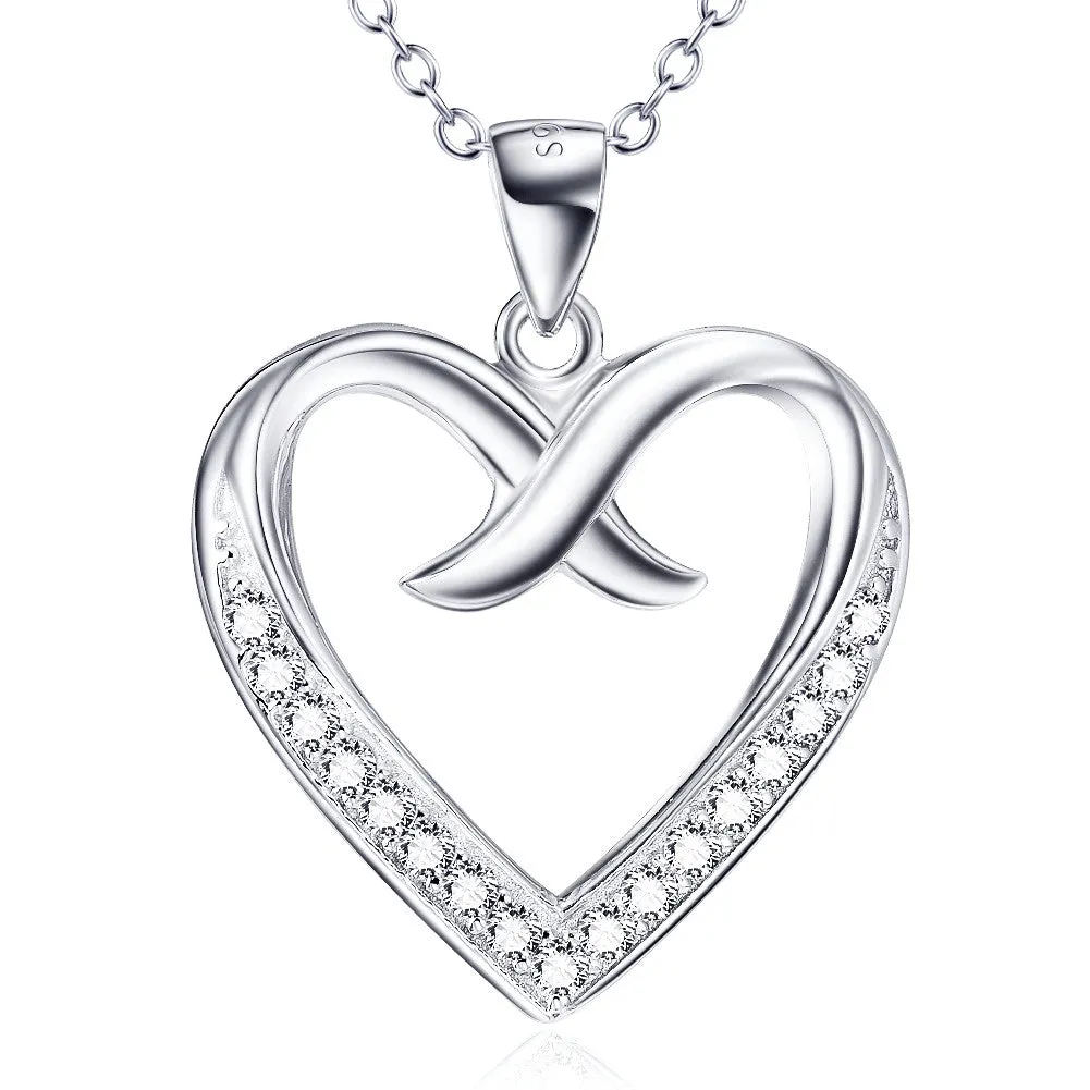 Enchant Heart with a Tender Kiss Pendant Necklace