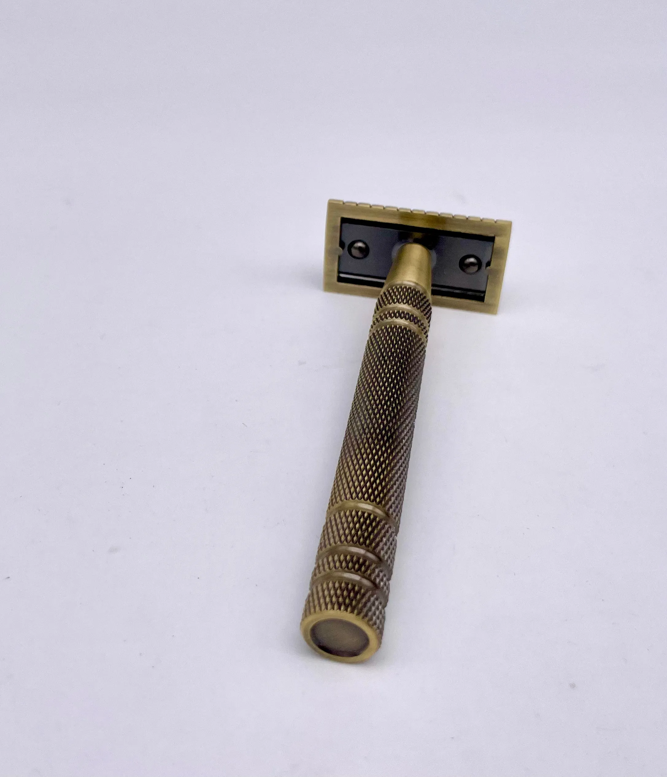 Epsilon Bronze Safety Razor