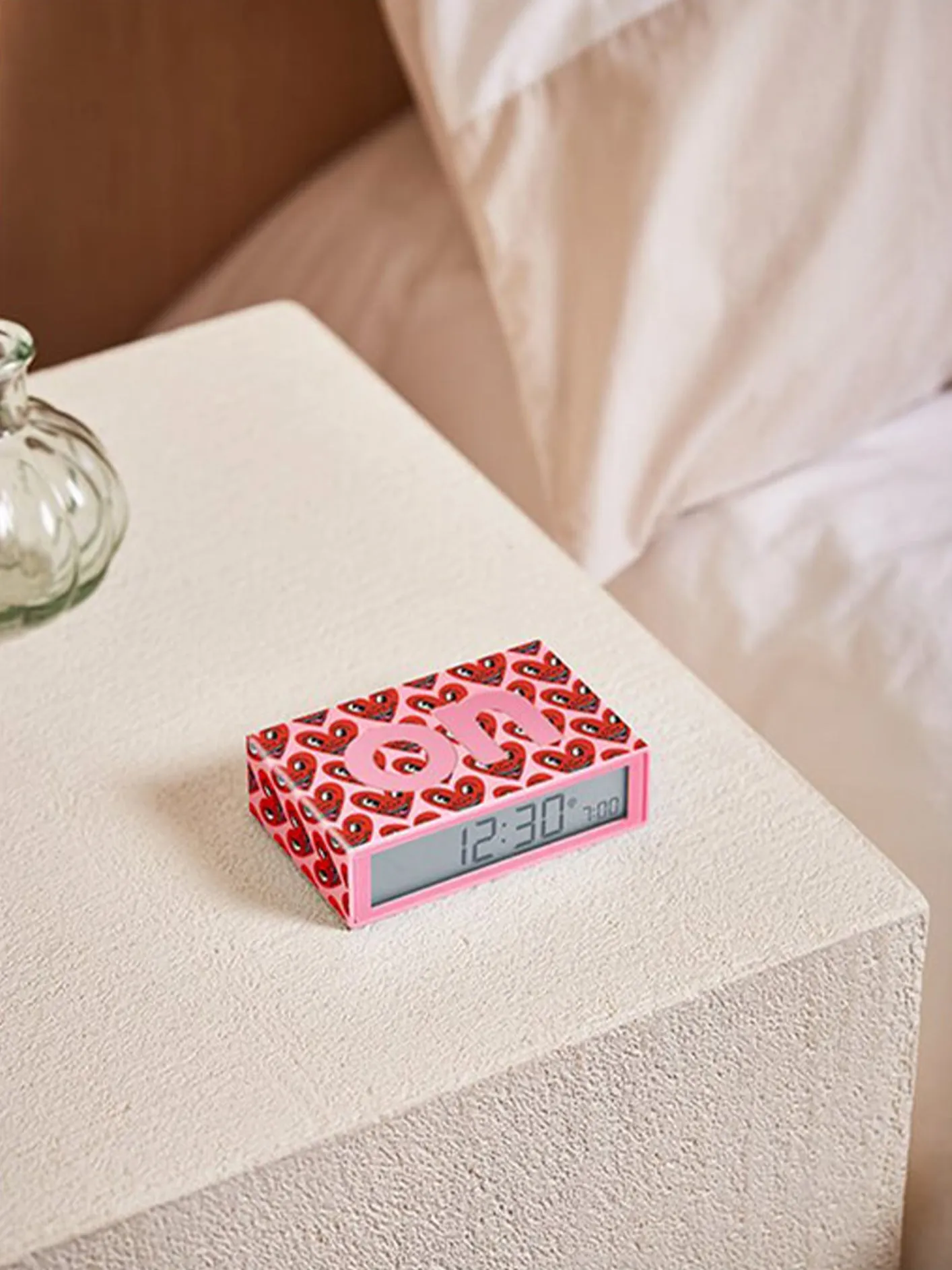 Flip   Alarm Saat X Keith Haring  - Heart