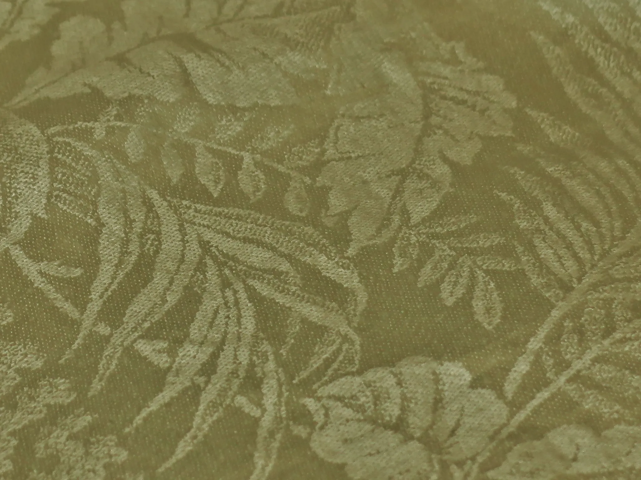 Fringed Linen Damask Banquet Cloth