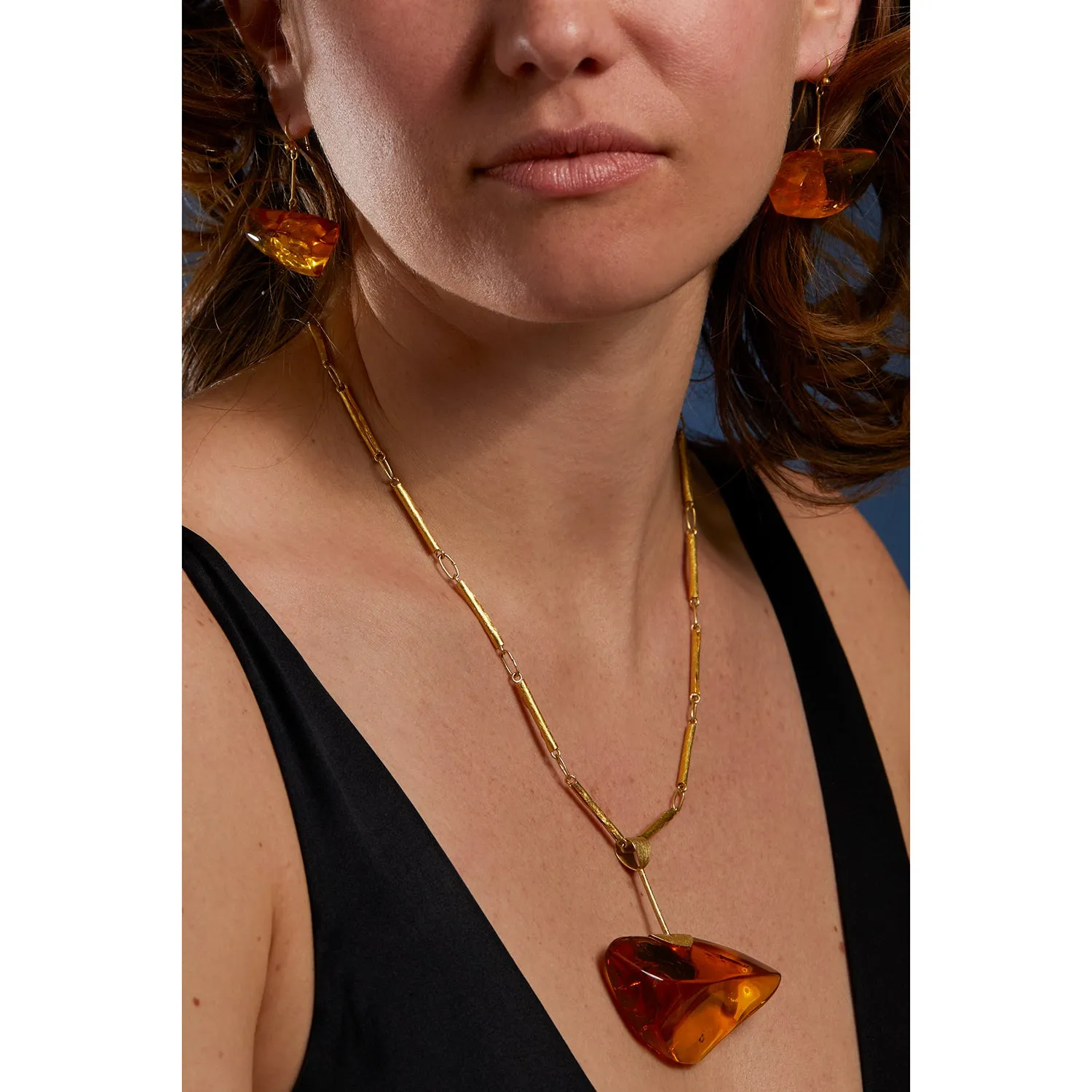 Honey Amber Horizontal Pendant