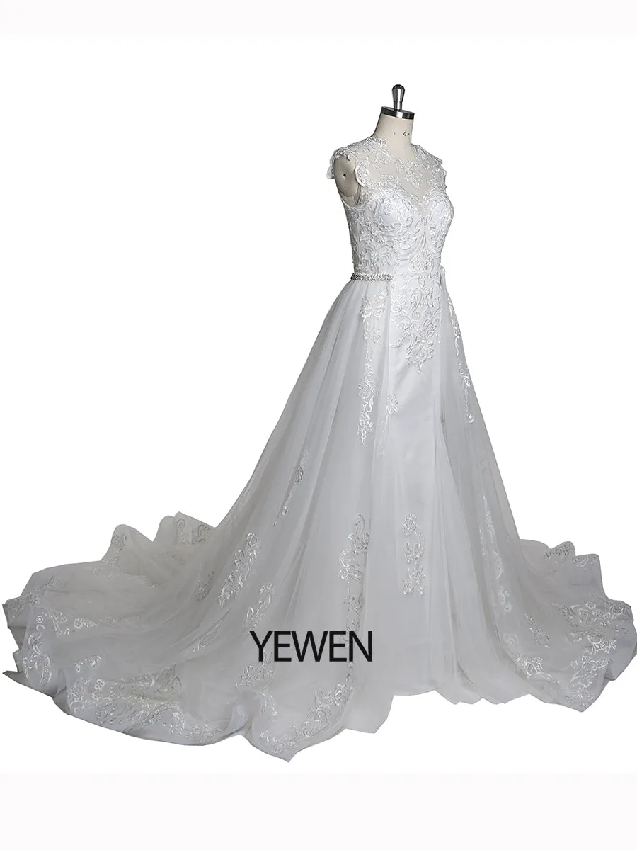 Ivory Lace Beading Bridal Gown Round Neck Luxury Wedding Dress with Detachable Train Sleeveless Wedding Guest Dress YEWEN