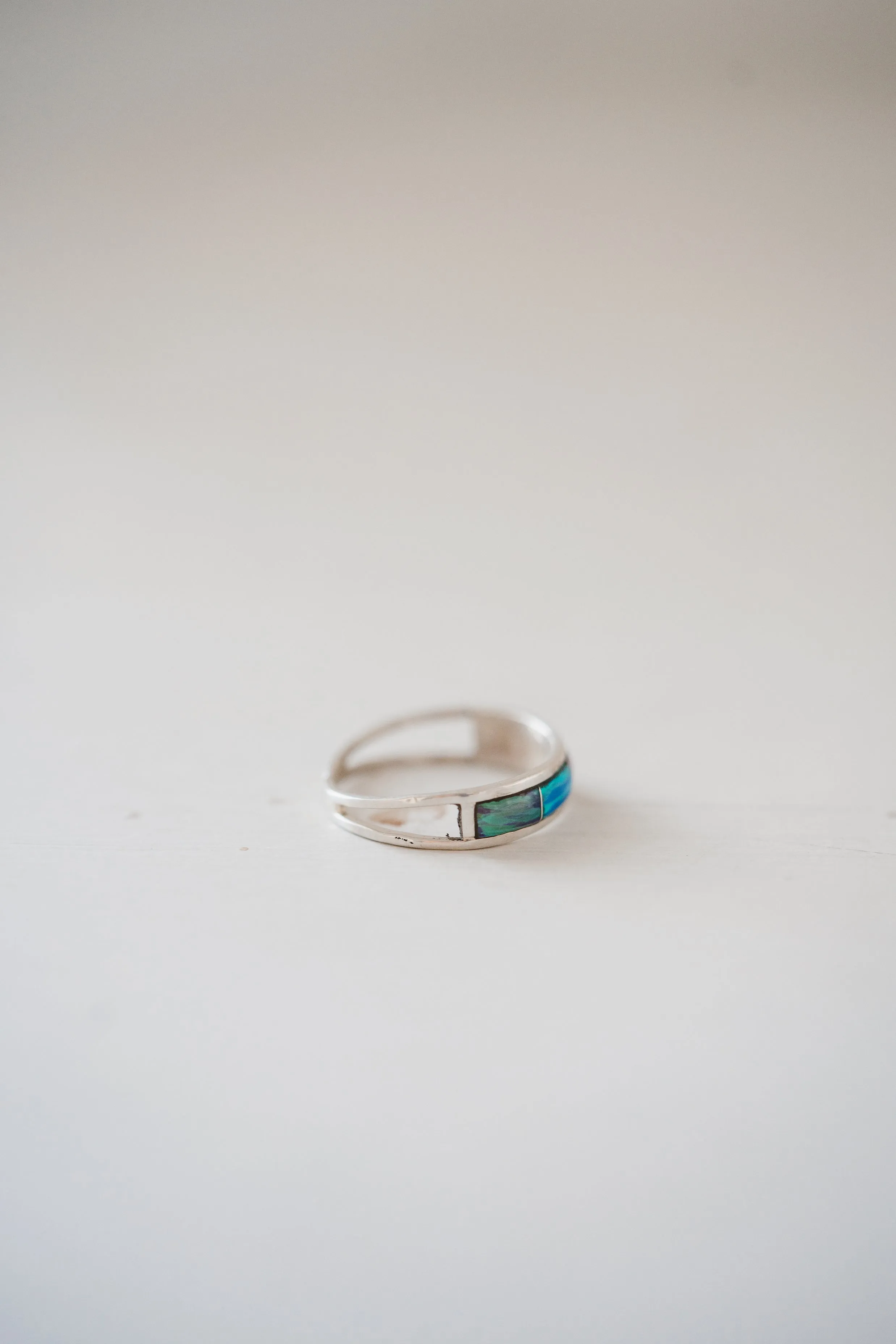 Jonas Ring | Colorful Opal