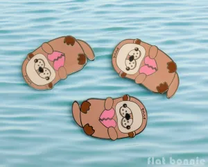 Kawaii Otter with Broken Heart - Cute otter enamel pin - Kawaii enamel pins - Cloisonné lapel pin