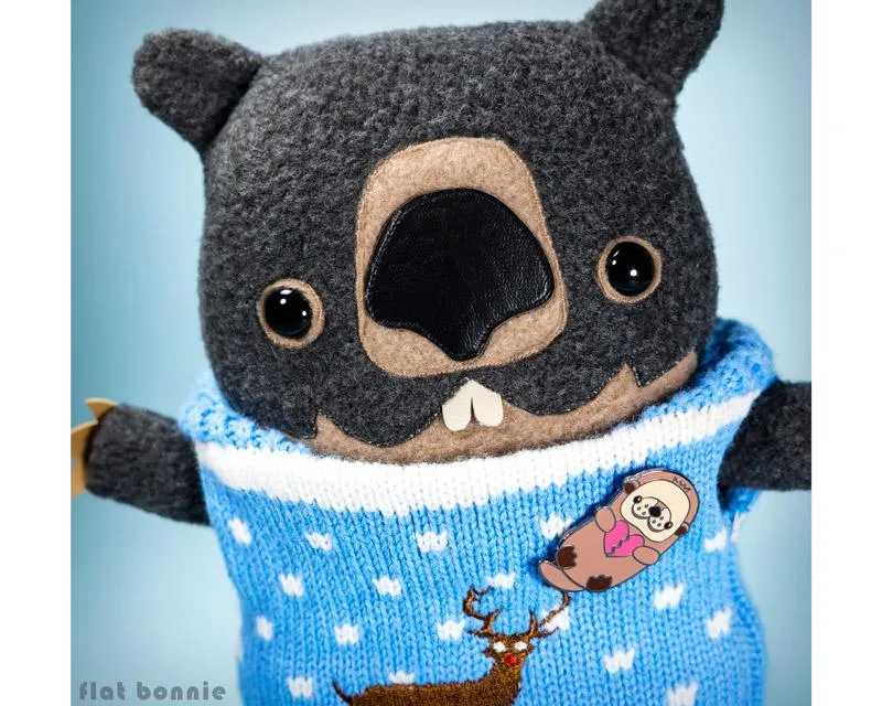 Kawaii Otter with Broken Heart - Cute otter enamel pin - Kawaii enamel pins - Cloisonné lapel pin