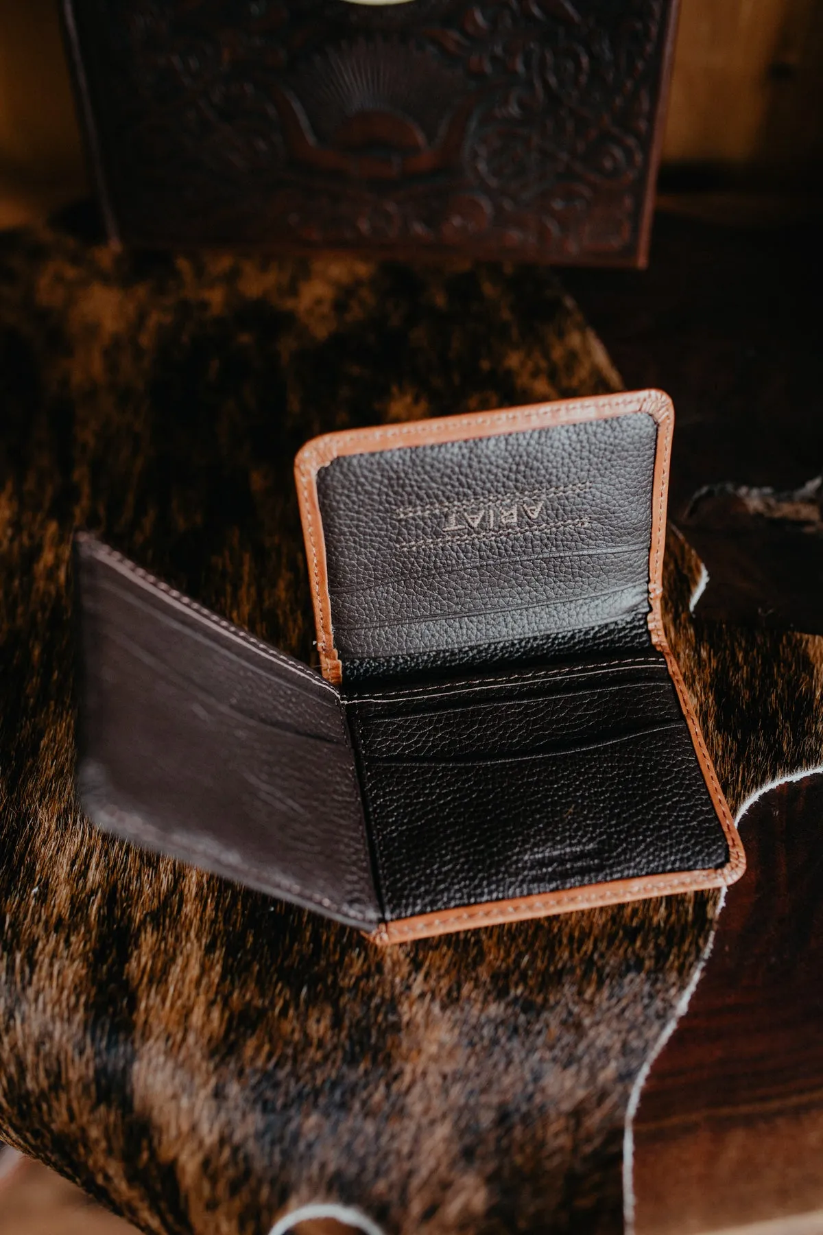 'Light Tooled' Ariat Bifold Wallet Flip Case