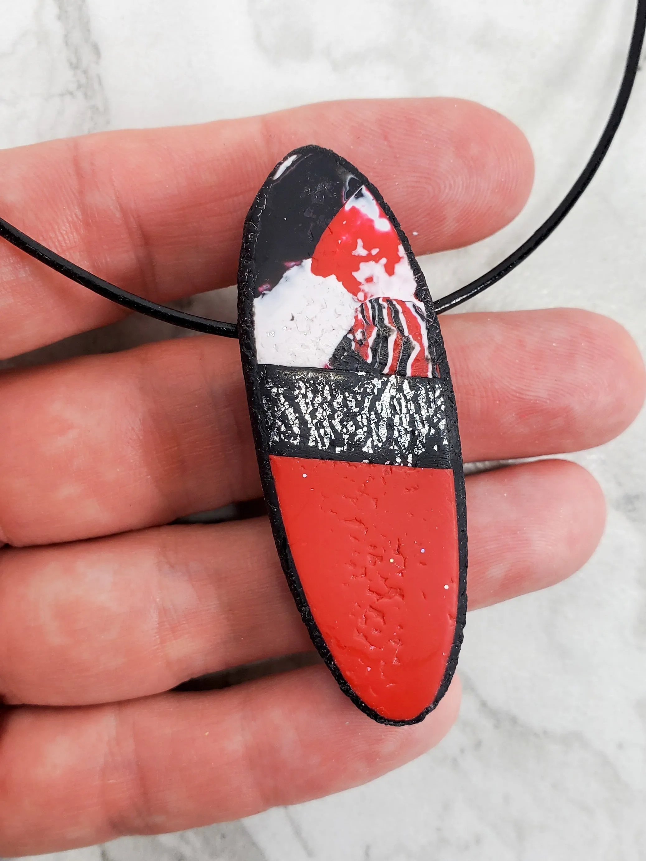 Long Oval Pendant - Scarlett