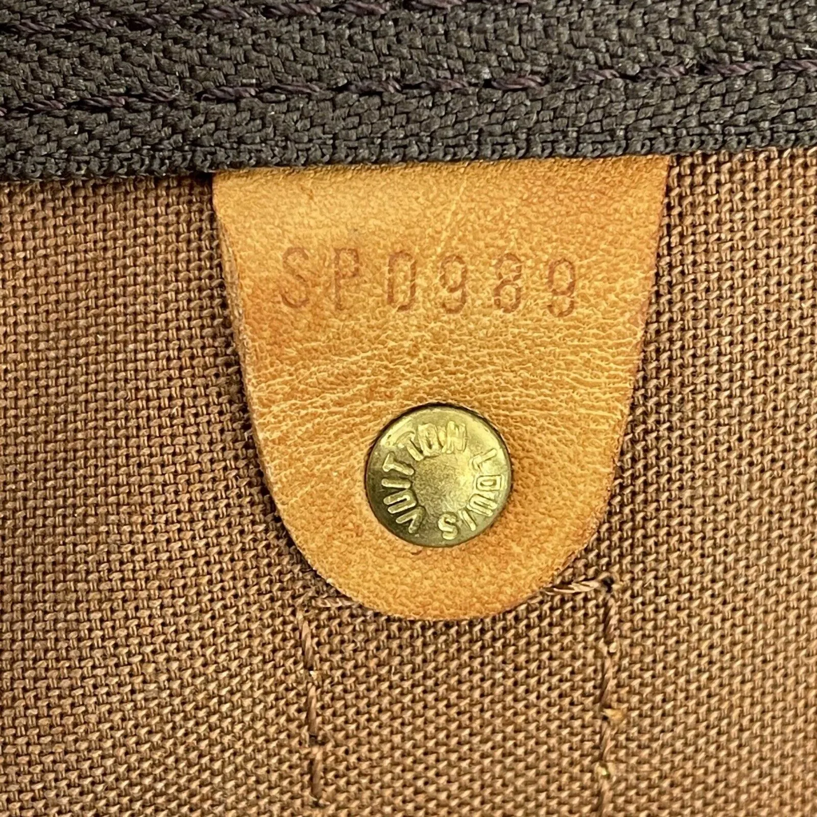 Louis Vuitton - Keepall Bandoulière 45 - Brown / Tan Monogram Top Handle Duffle