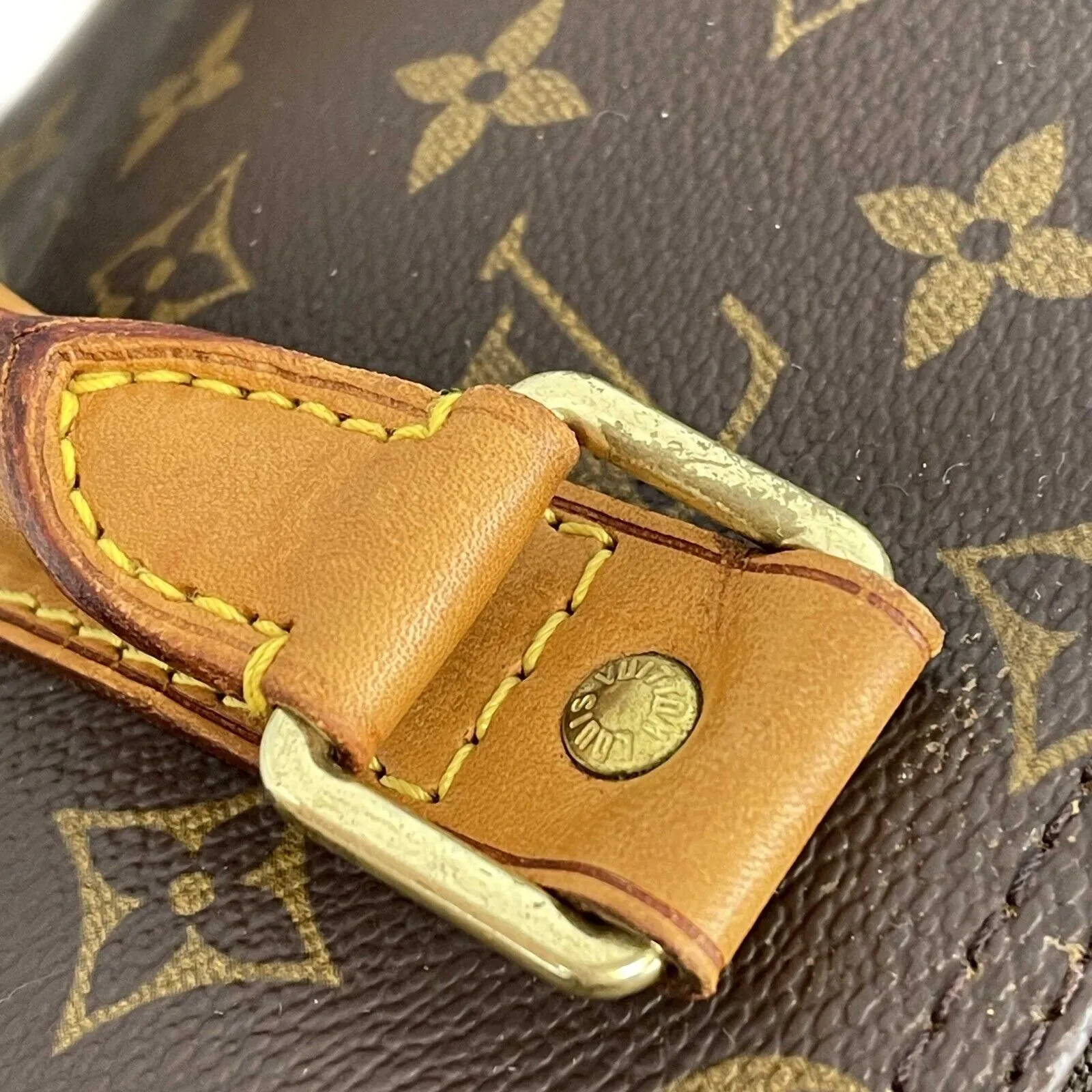 Louis Vuitton - Keepall Bandoulière 45 - Brown / Tan Monogram Top Handle Duffle