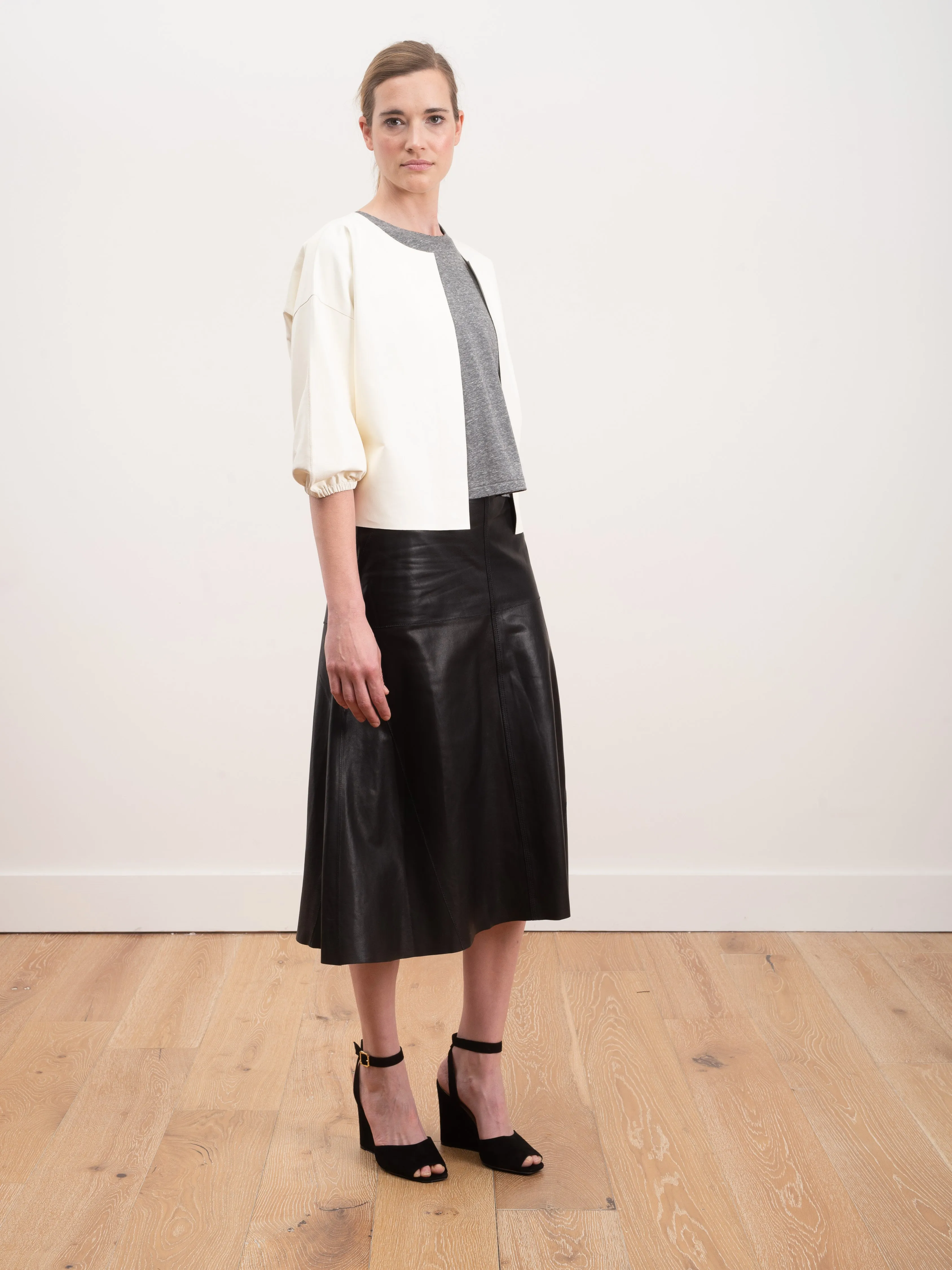 madee open - white