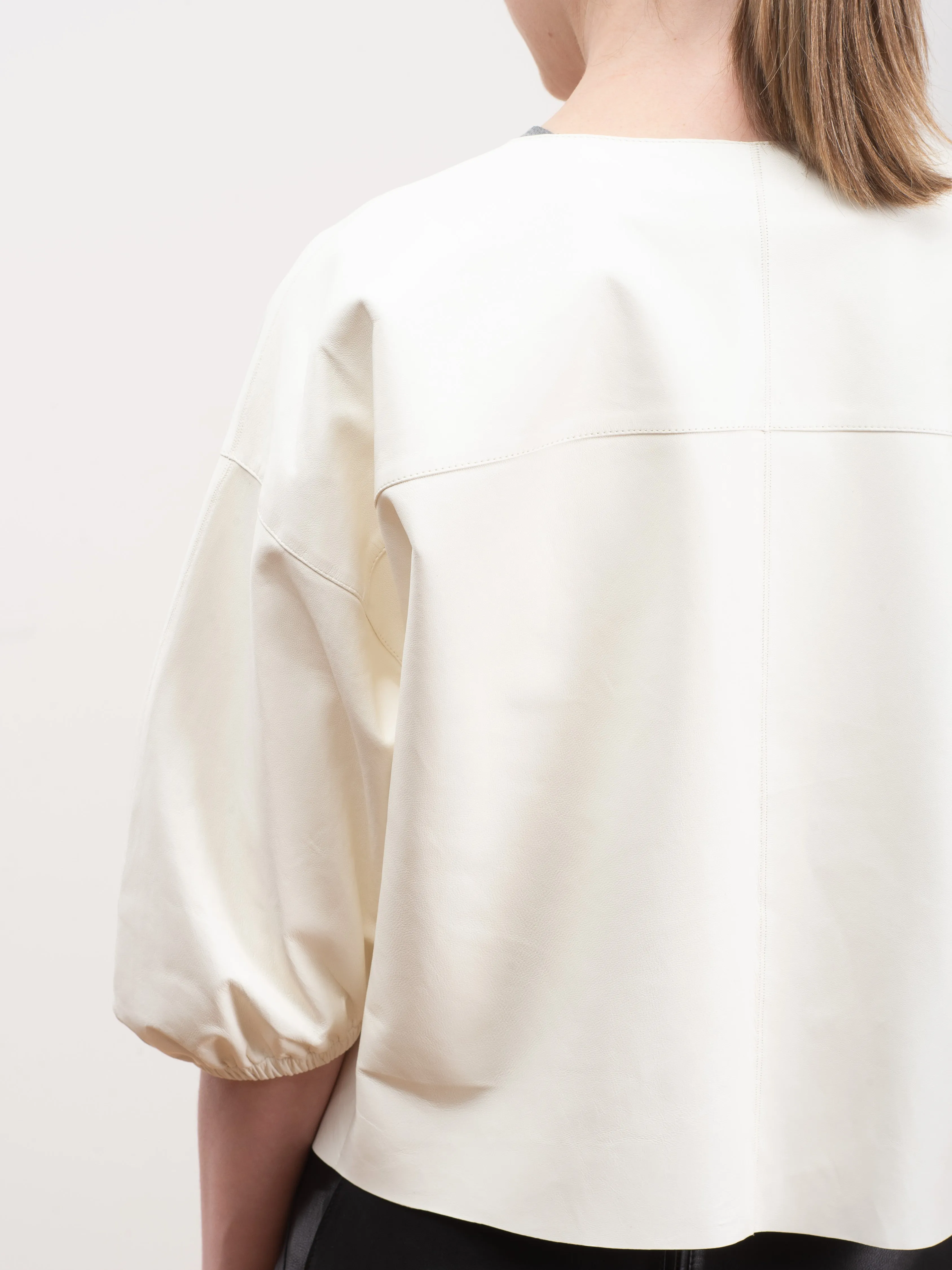 madee open - white