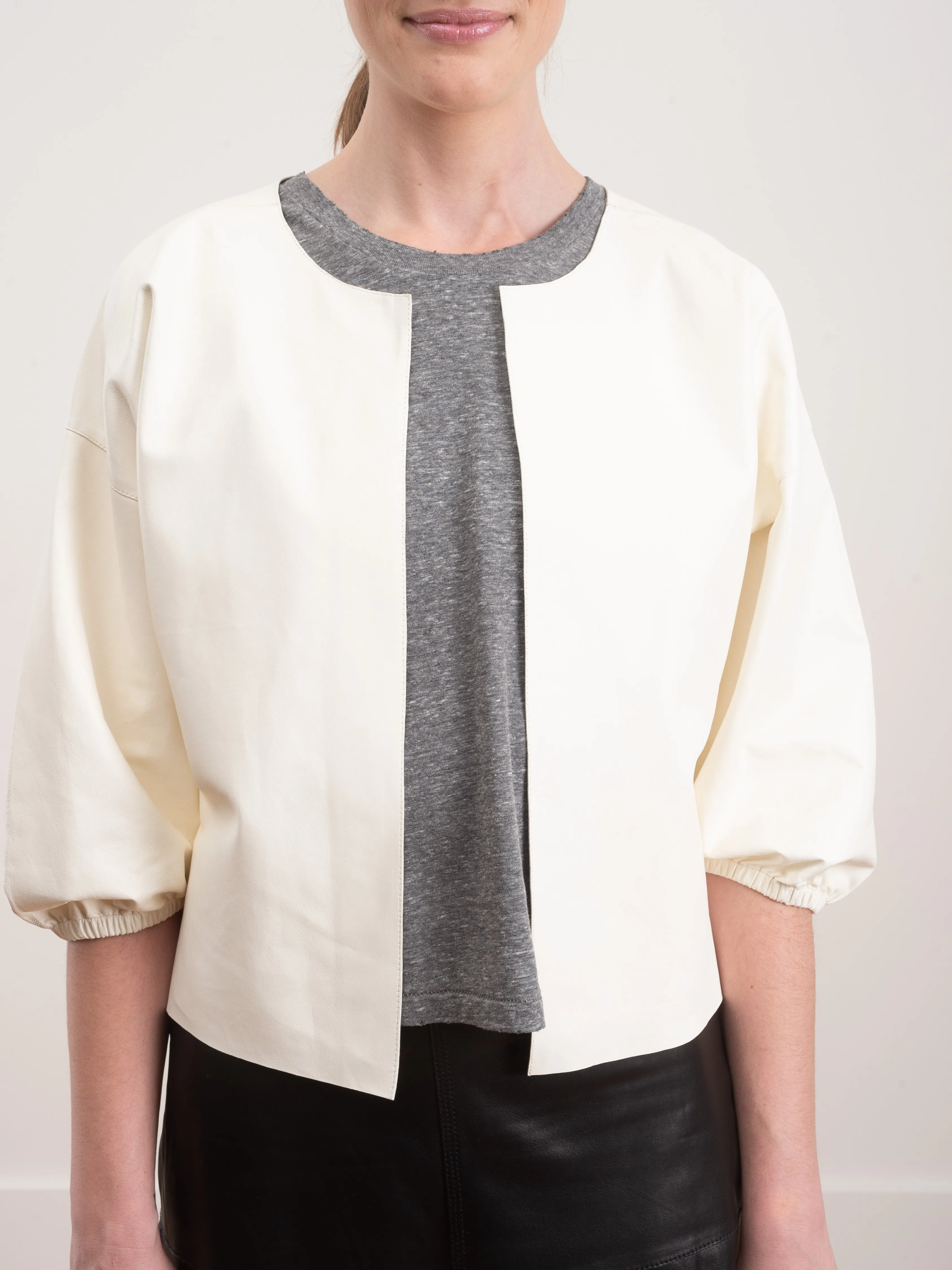 madee open - white