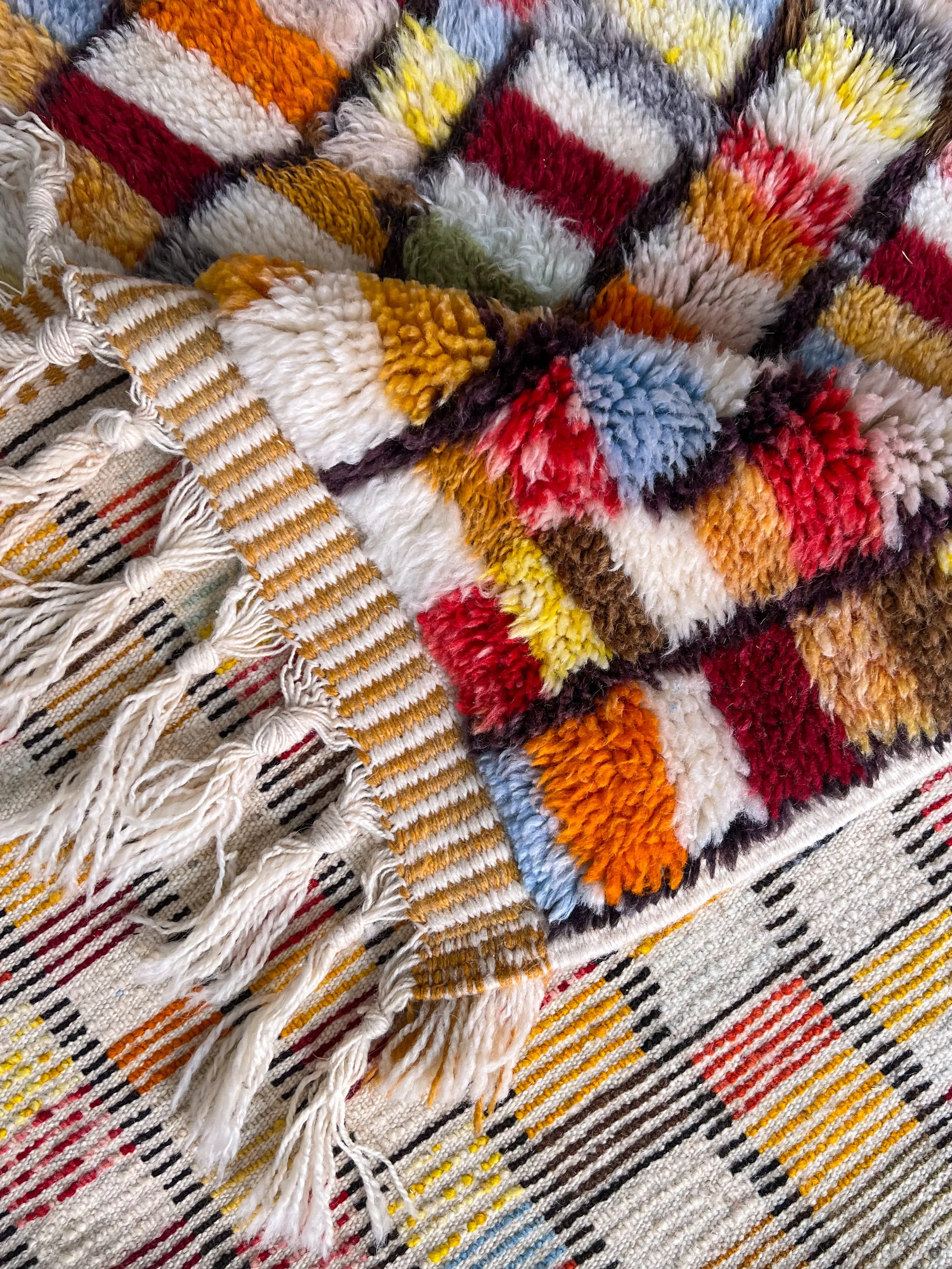 Meriem's Colorful Hand-Knot