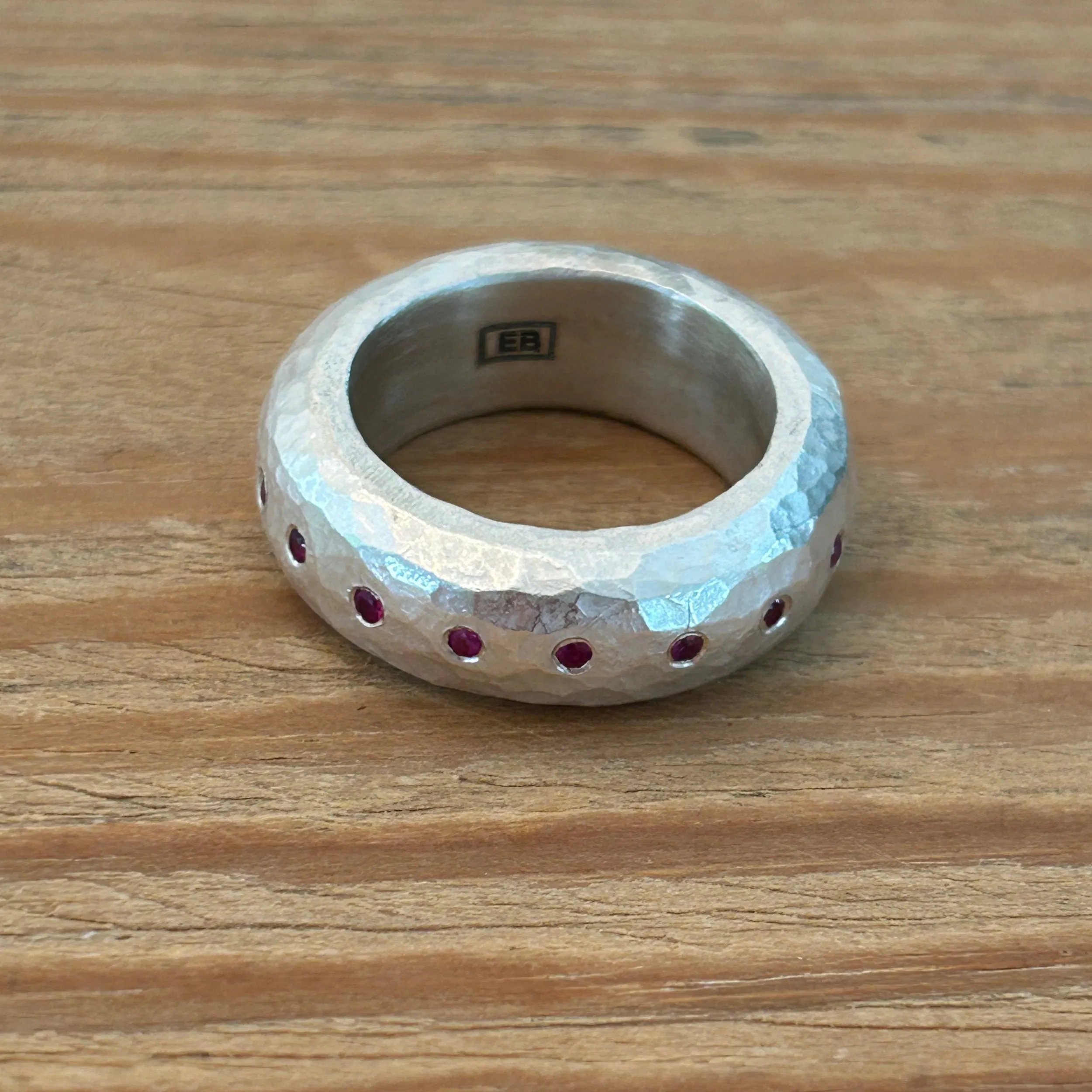 Mini Leo Ring, Ruby