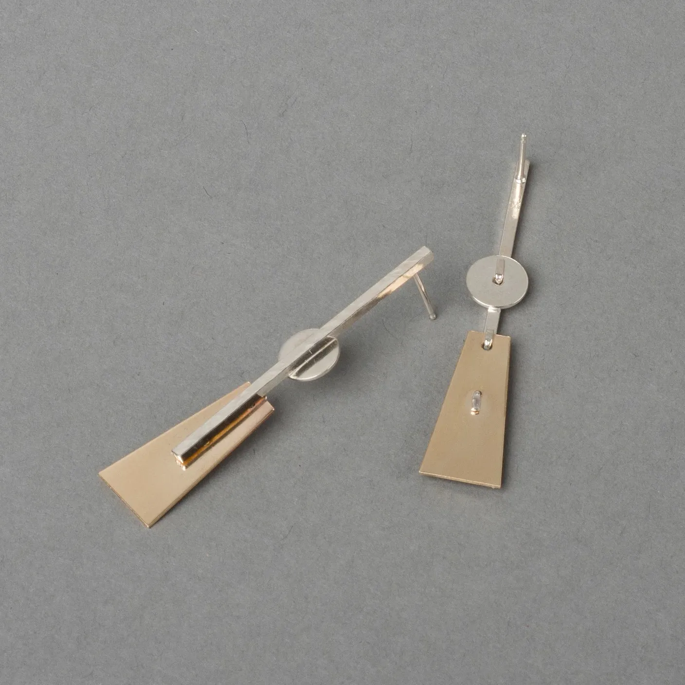 MOONTOWER TWO-TONE EARRING