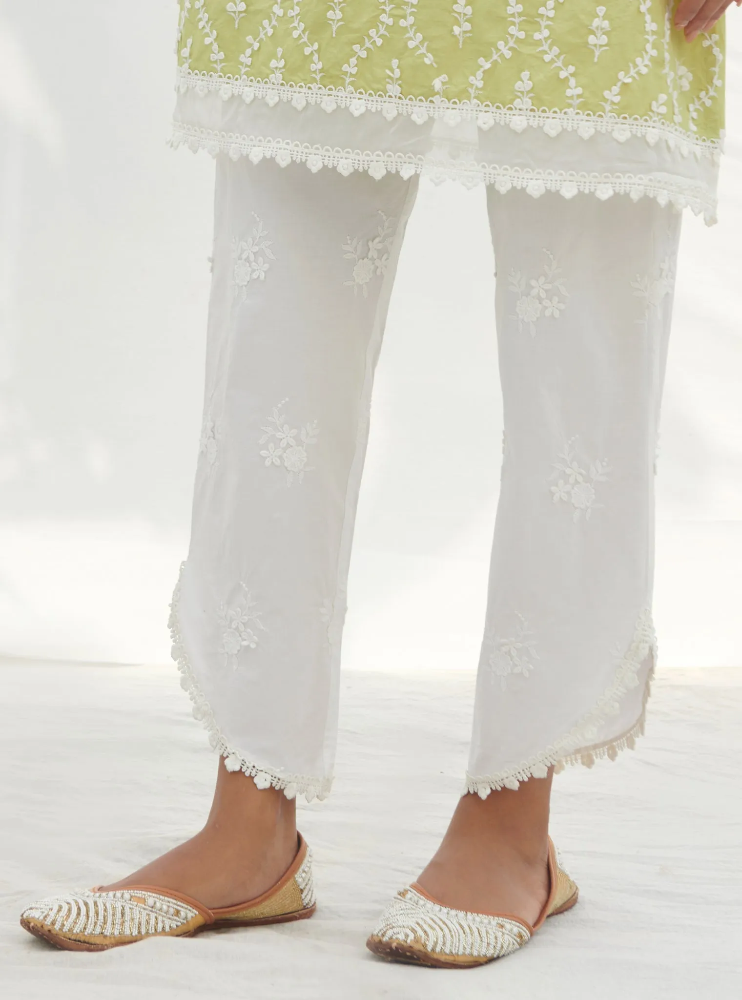 Mulmul Cotton Emb Rounded Hem White Pant