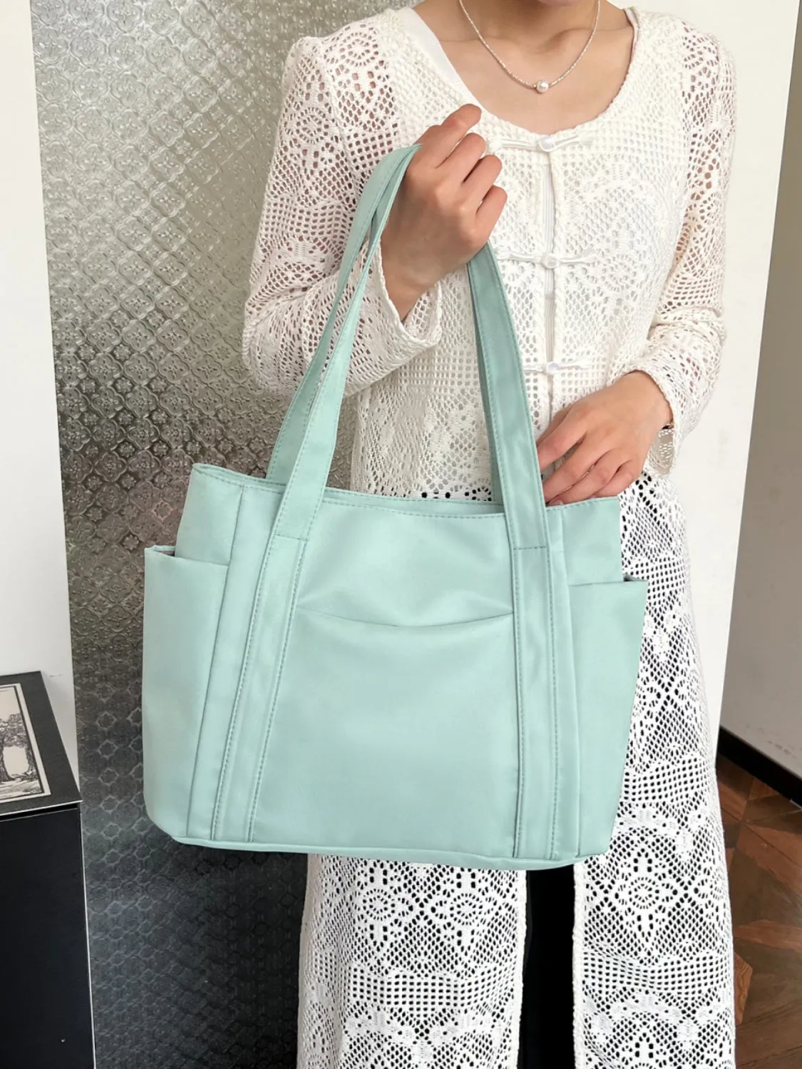 Nylon Oxford Large Tote Bag with Zipper for Women