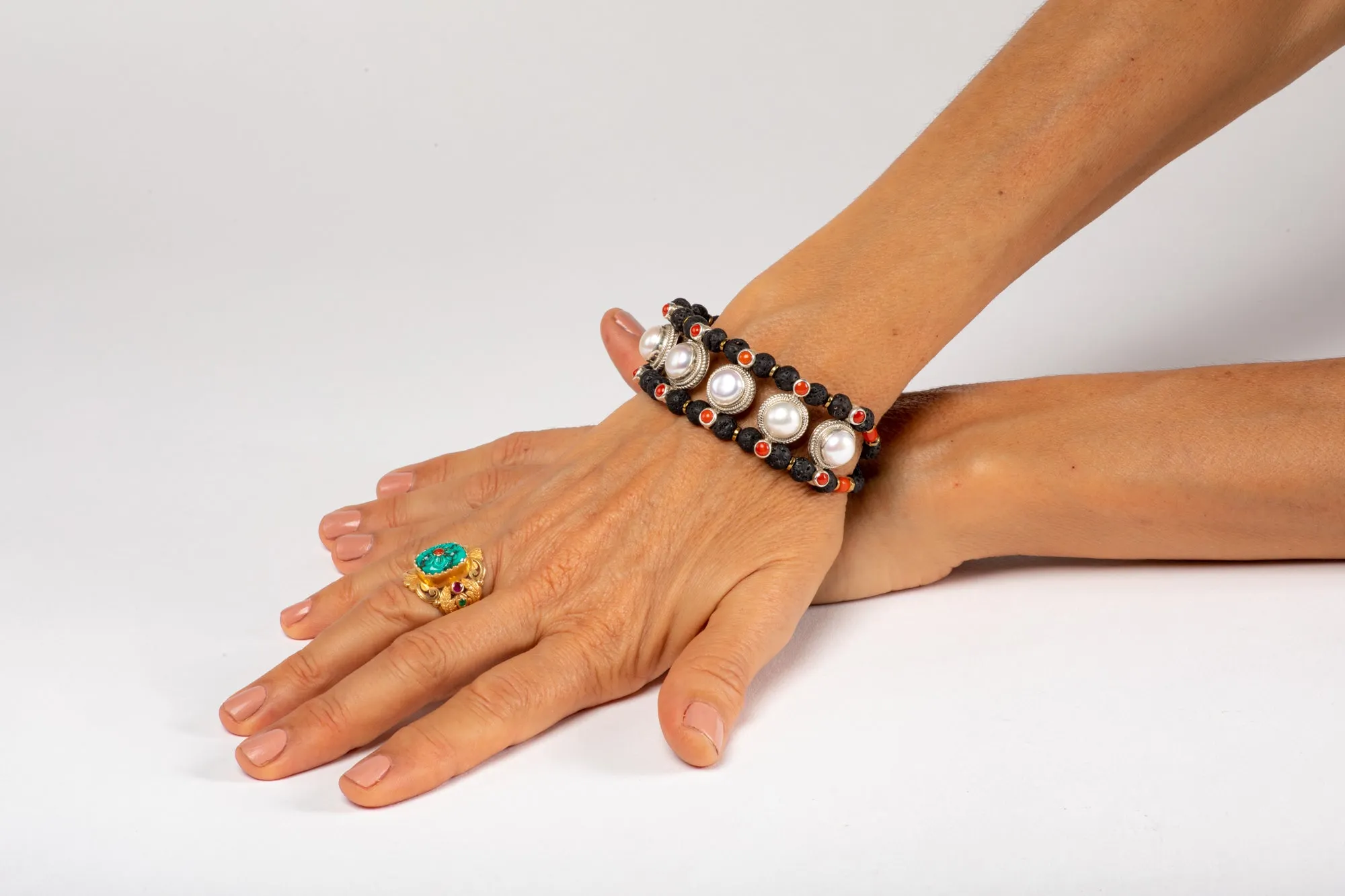 Pearl Setting Bracelet  with Lava