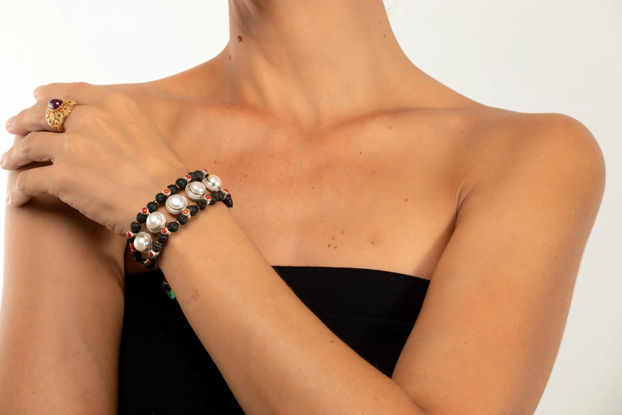 Pearl Setting Bracelet  with Lava
