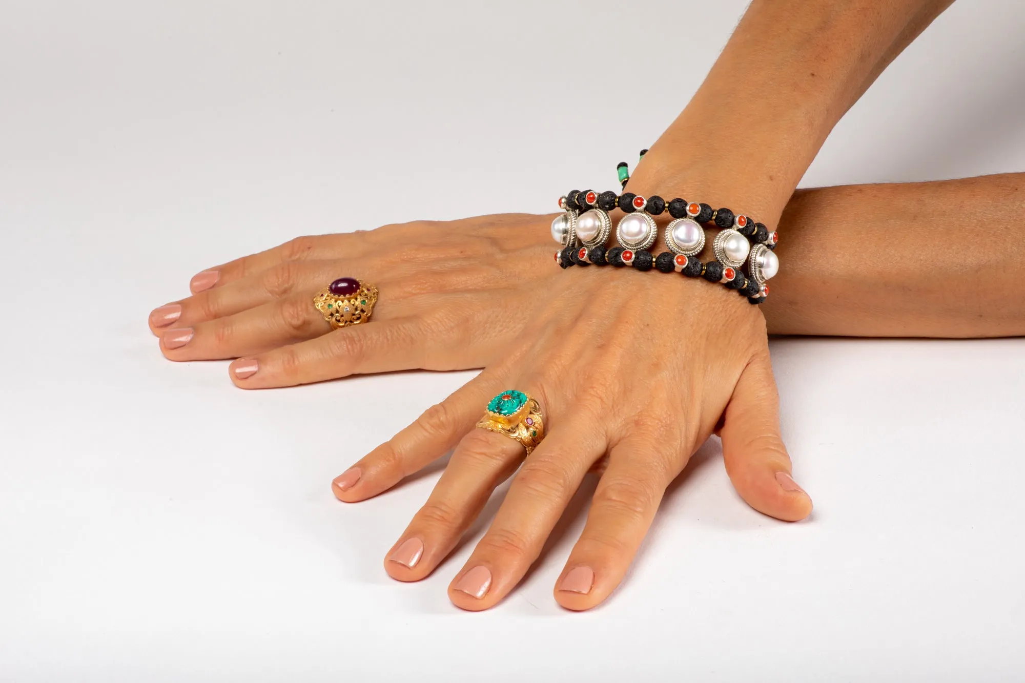 Pearl Setting Bracelet  with Lava