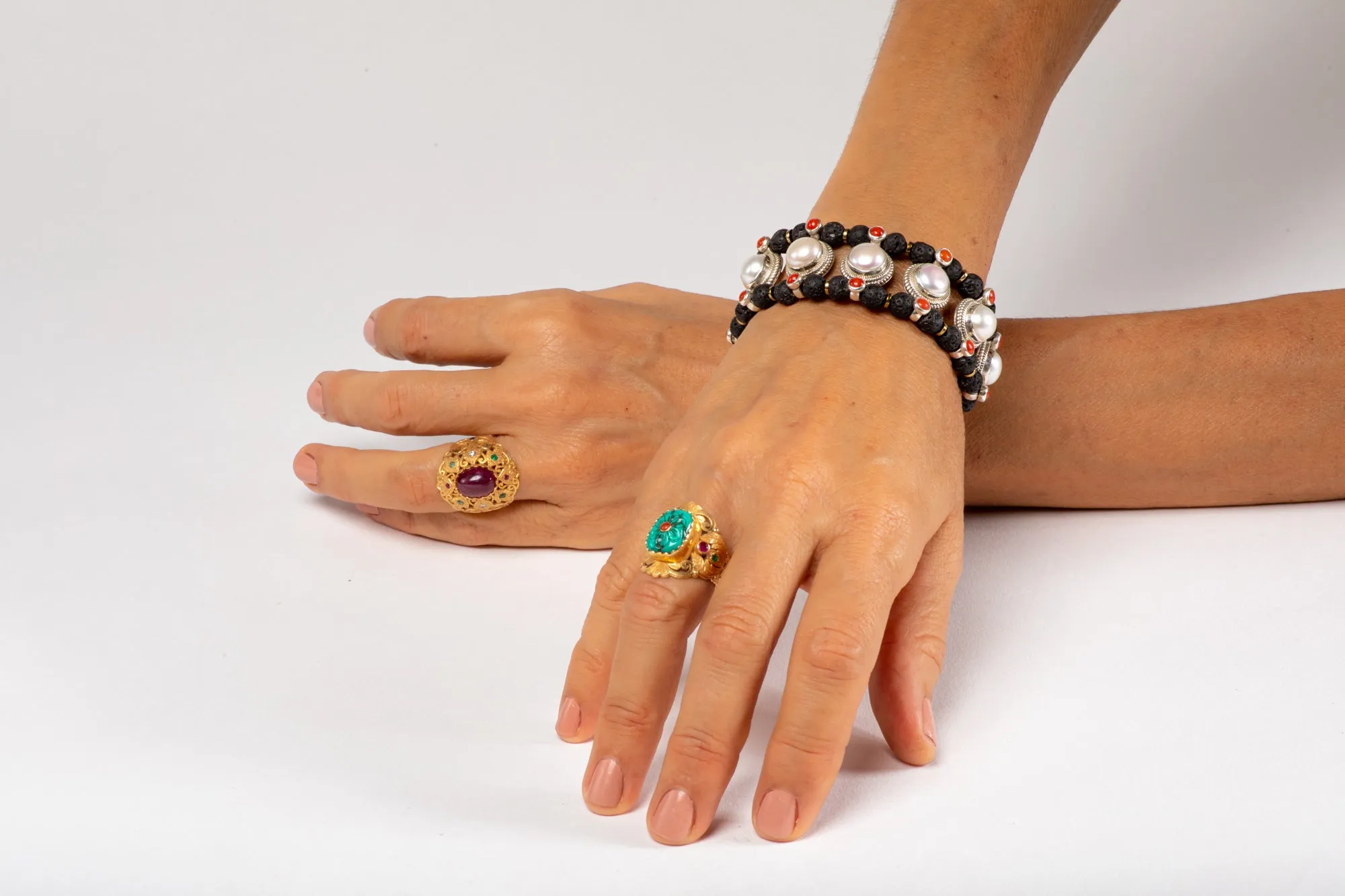 Pearl Setting Bracelet  with Lava
