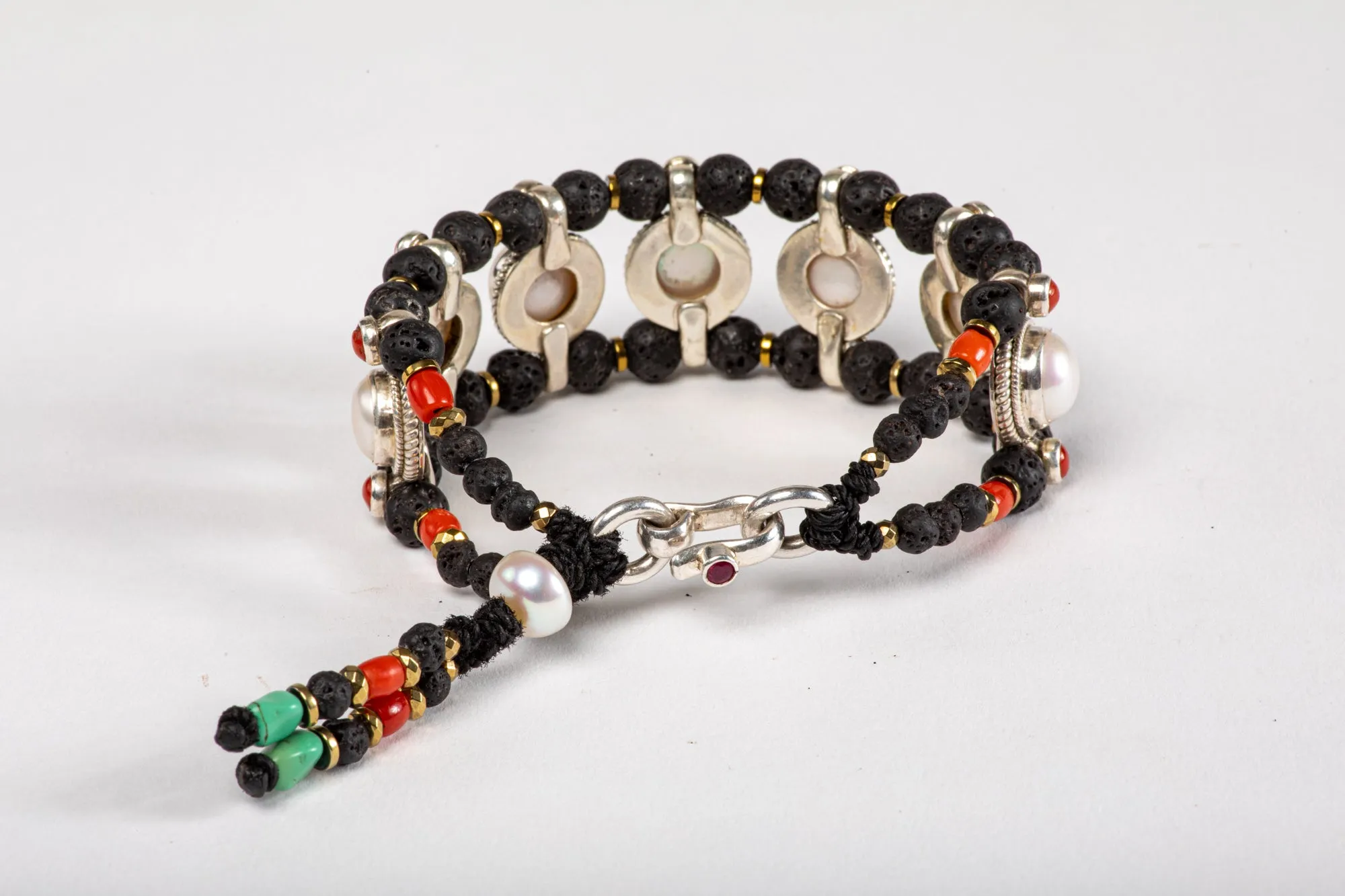 Pearl Setting Bracelet  with Lava