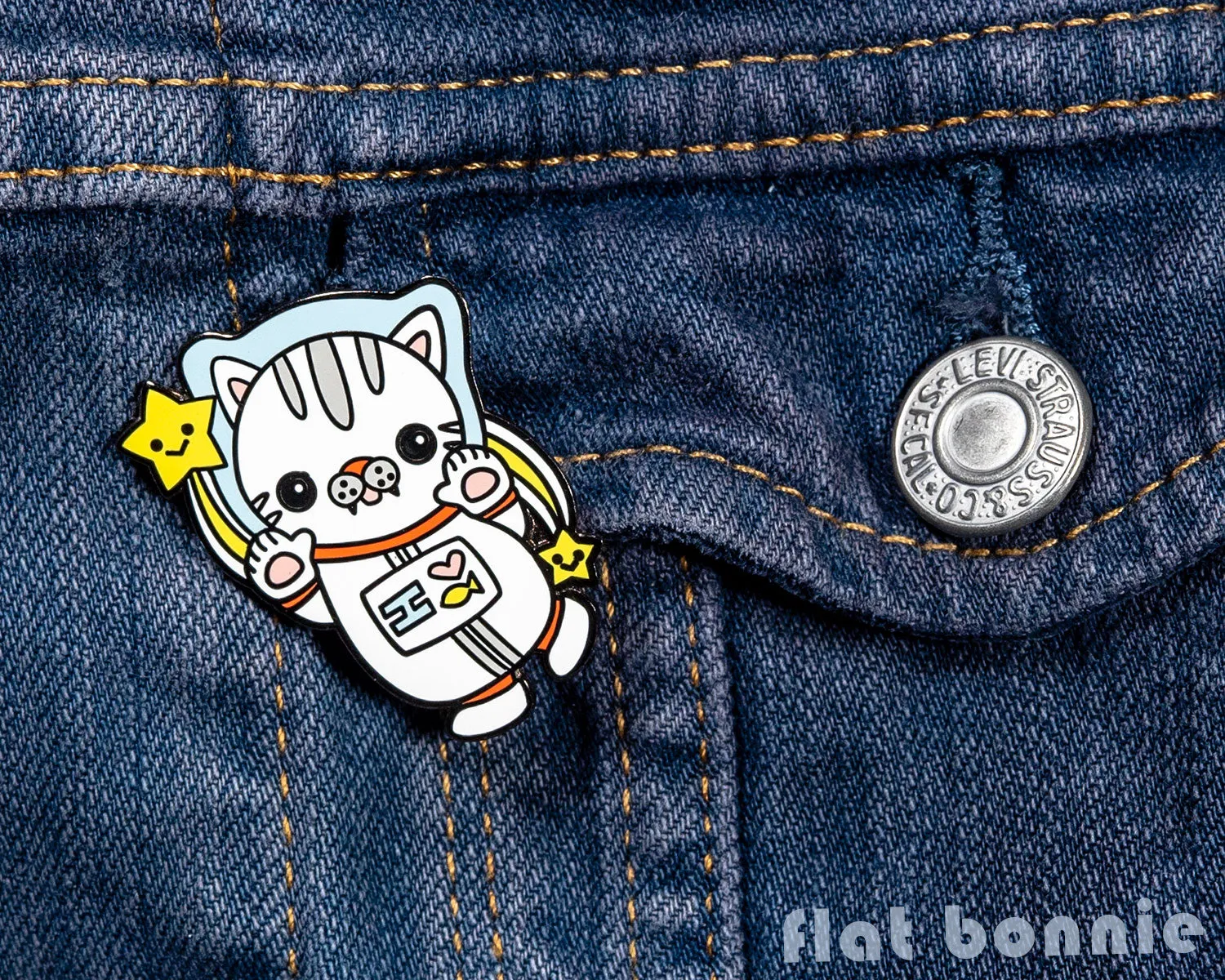 Polydactyl Space Cat enamel pin - Kawaii enamel pins - Cloisonné lapel pin