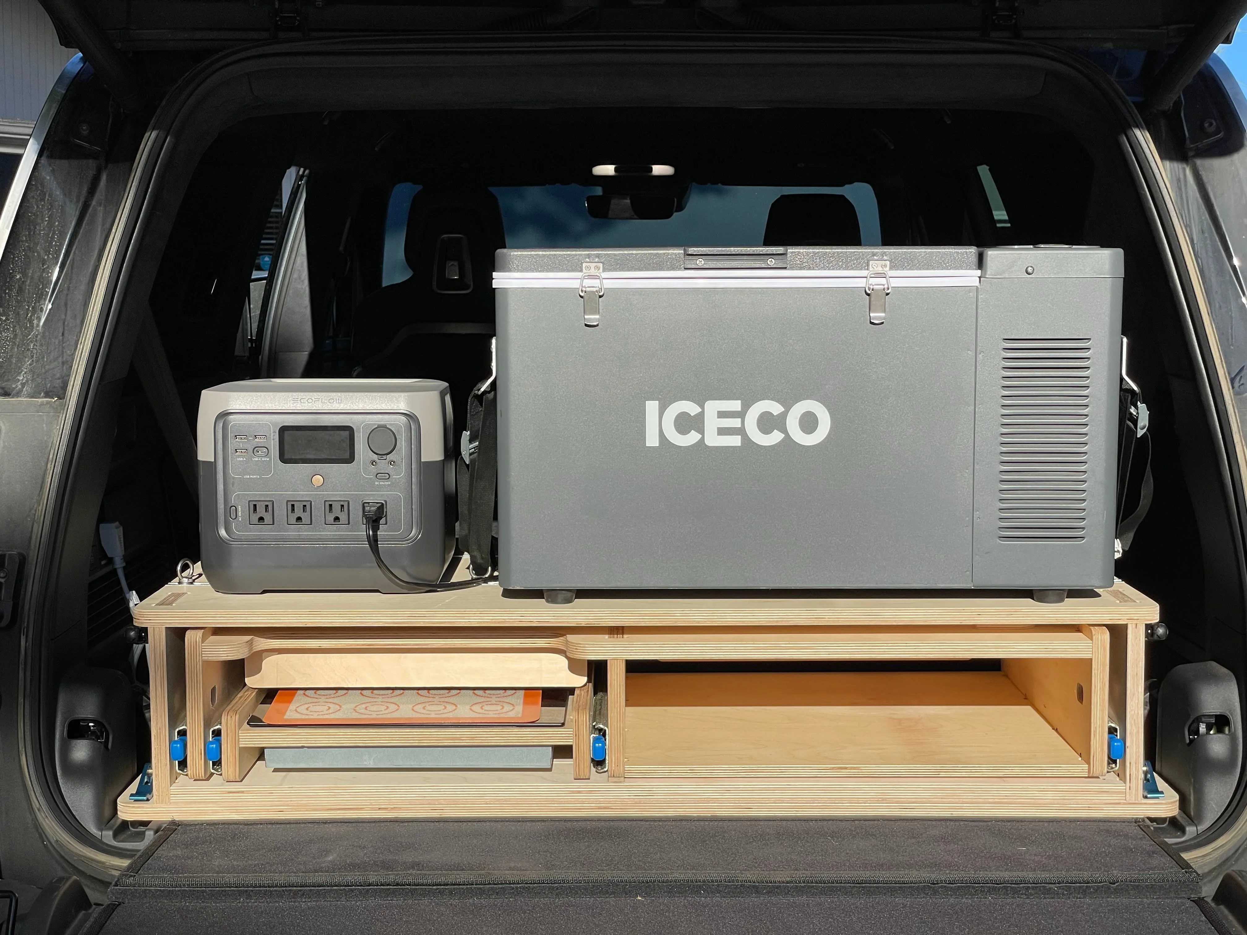 Rivian R1S - Adventure Kitchen