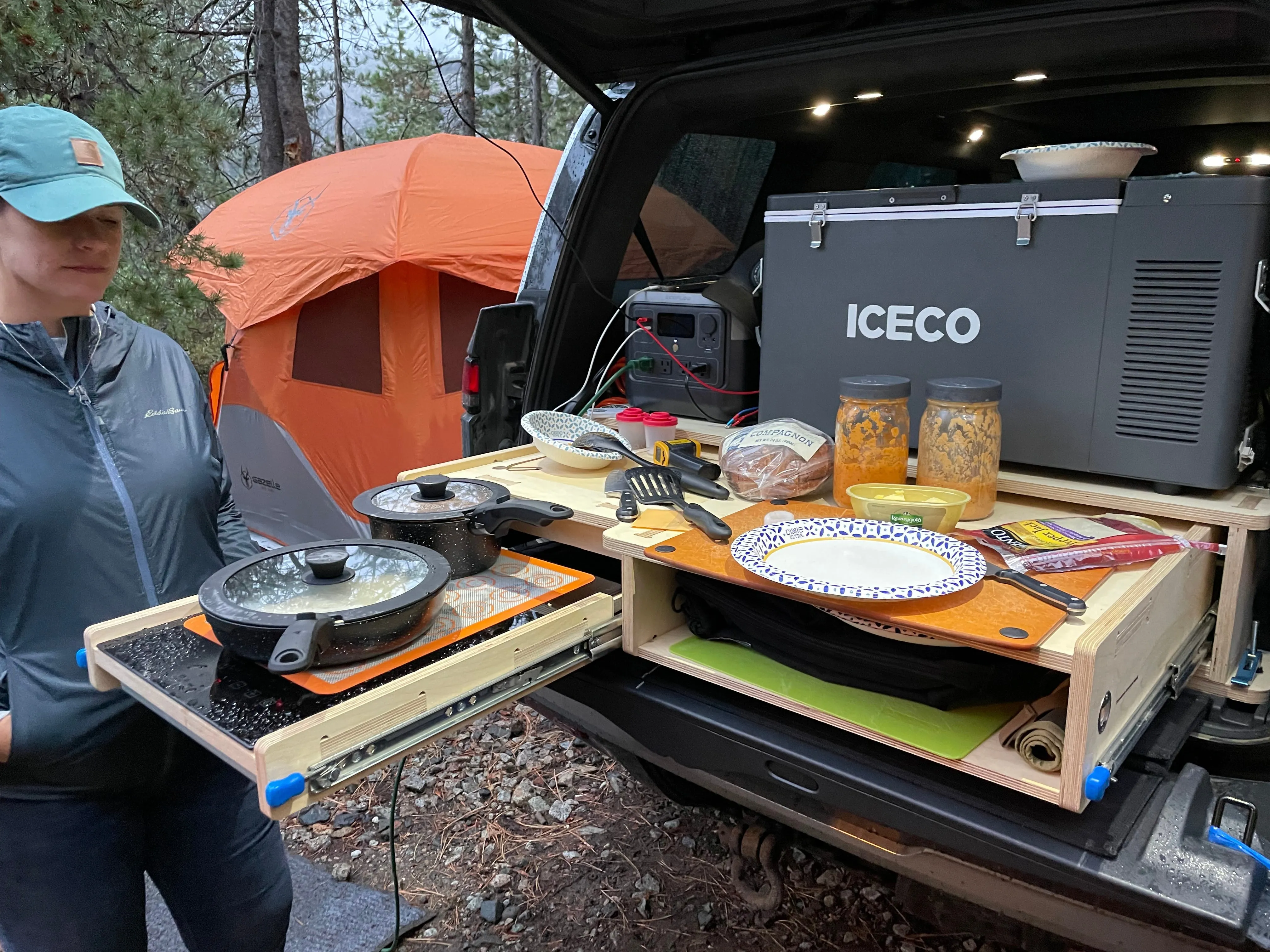 Rivian R1S - Adventure Kitchen