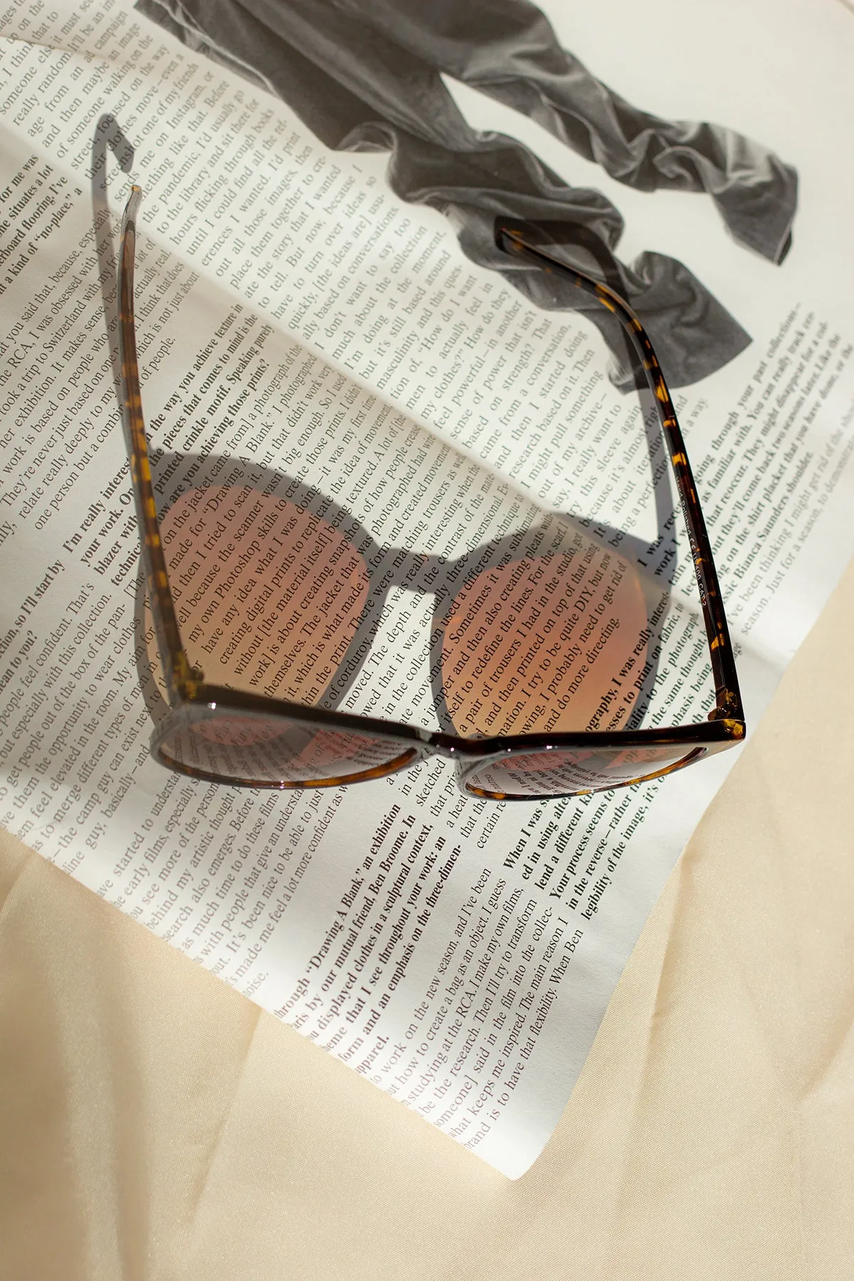 Rounded Full Classic Sunglasses
