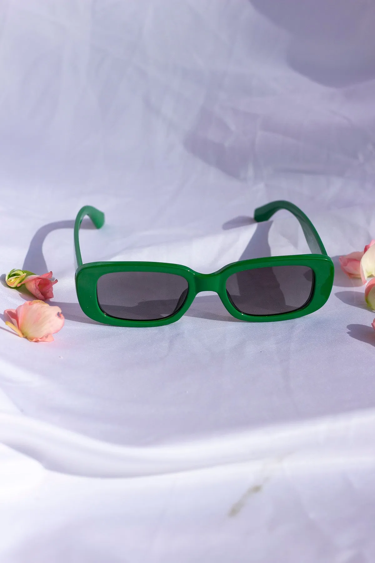 Rounded Rectangle 90s Look Sunglasses