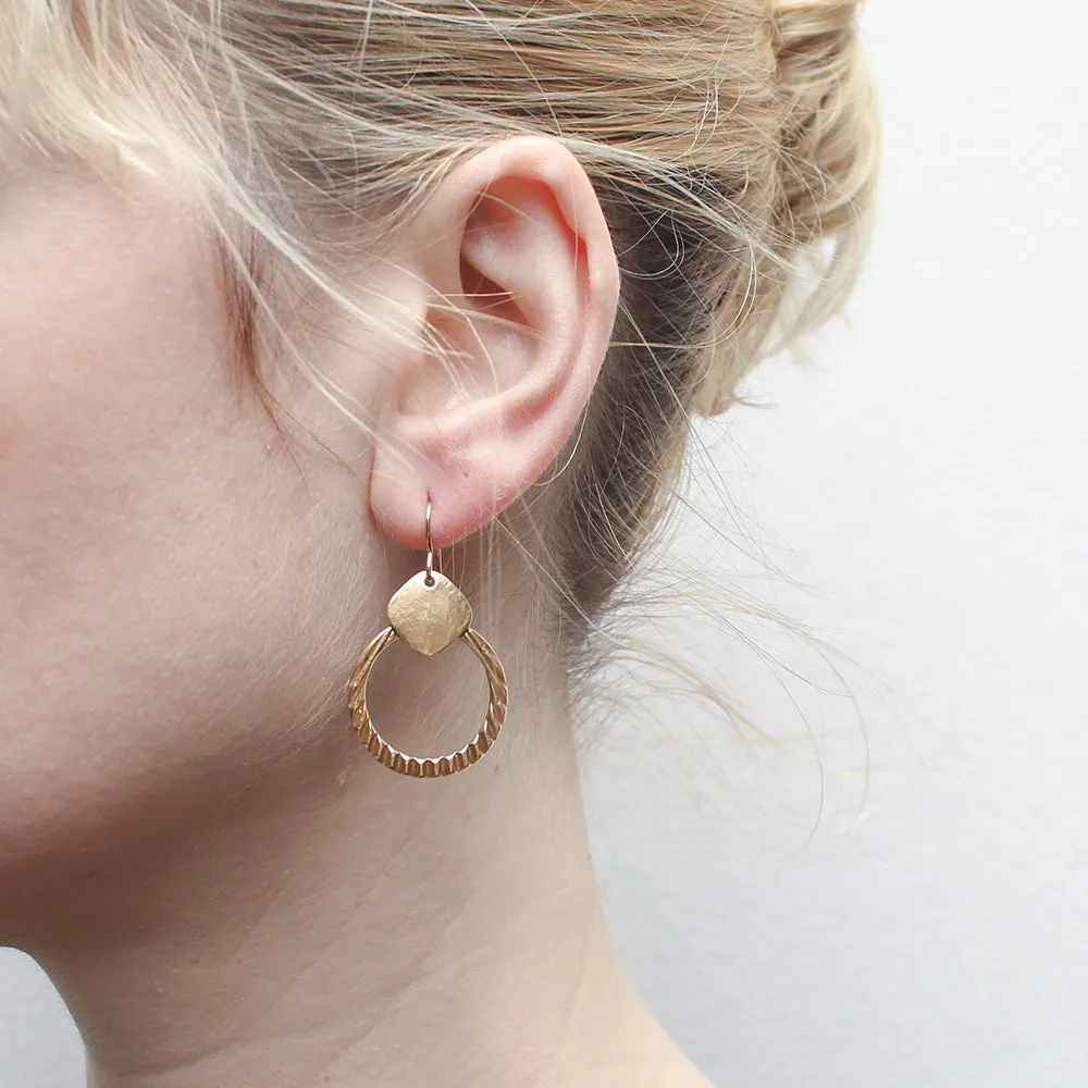 Rounded Square and Medium Textured Ring Wire Earring
