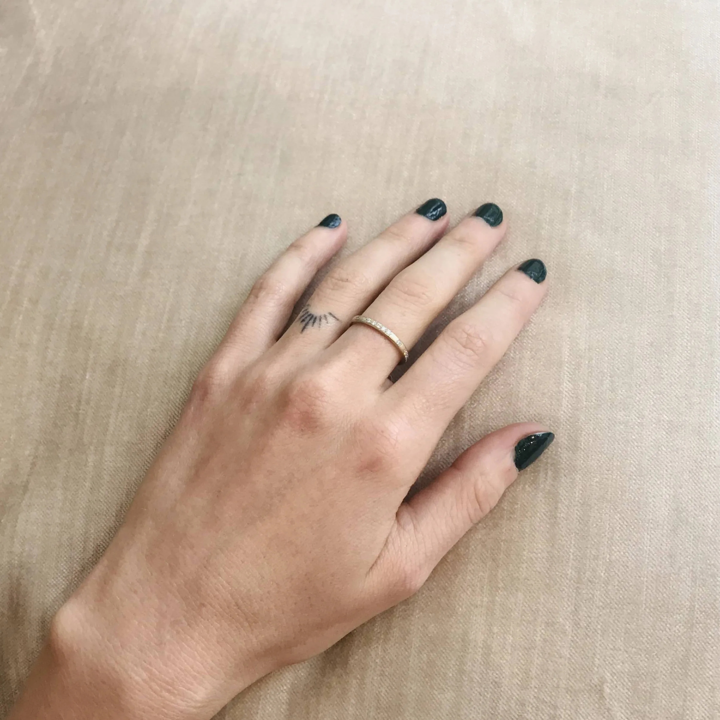 Rounded Thin Band