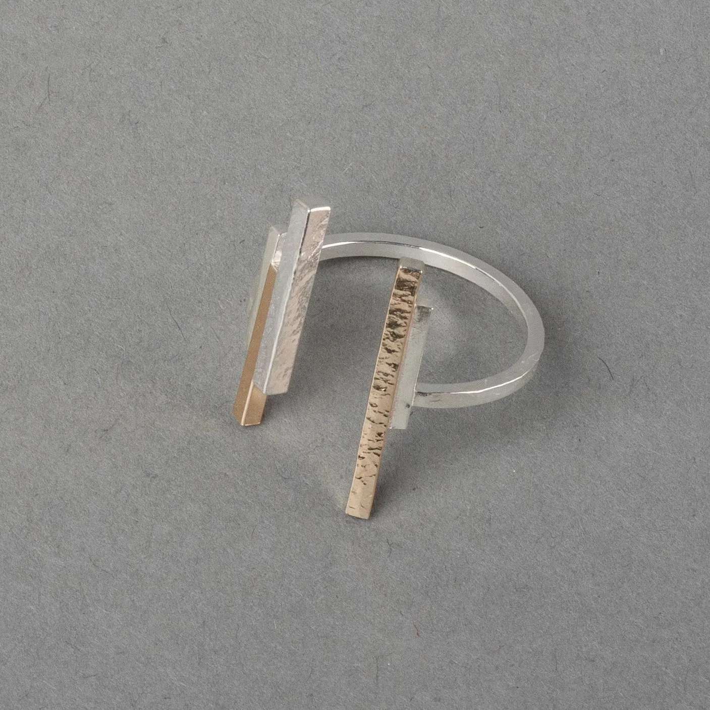 SHOAL CREEK TWO-TONE RING