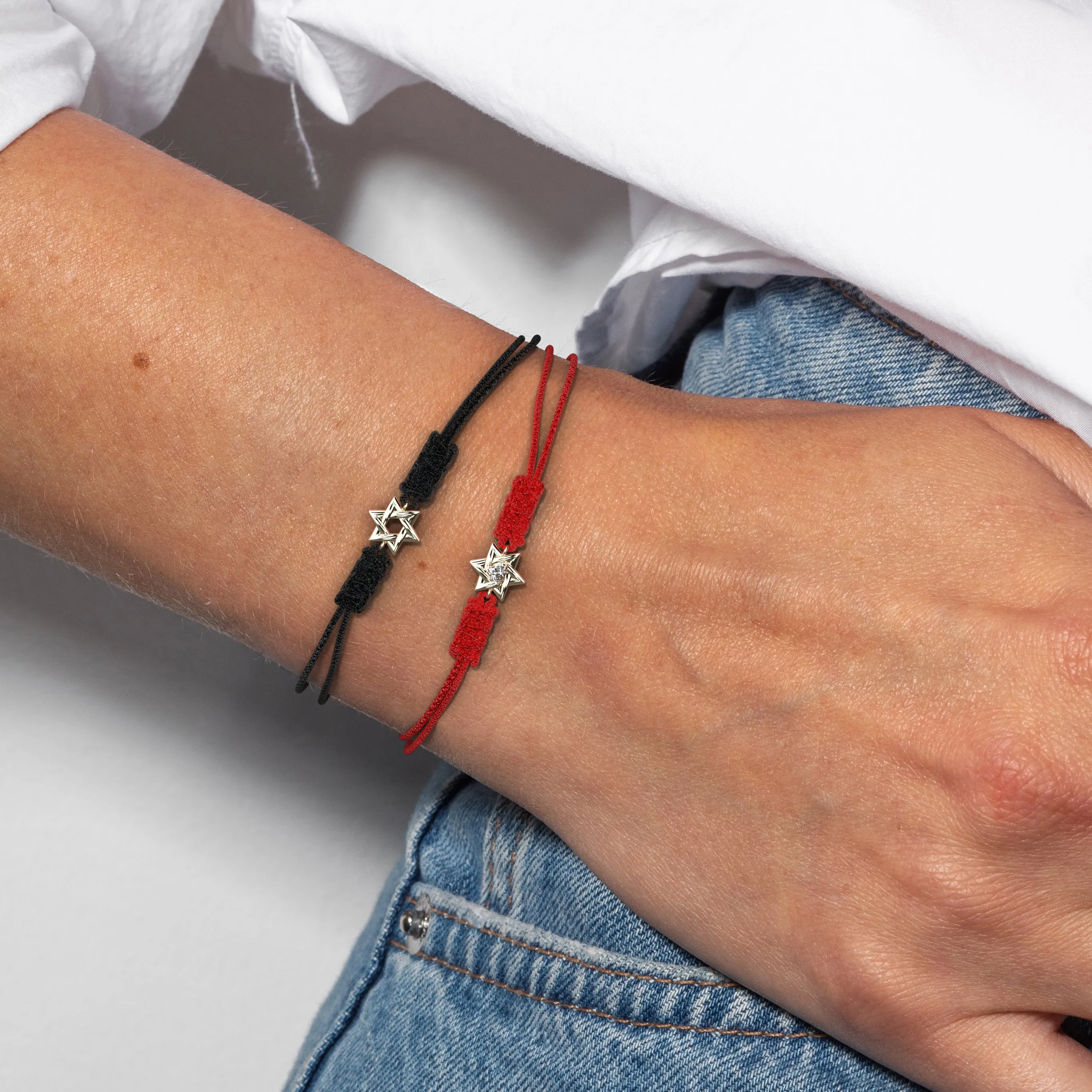 Star Of David Bracelet With a Diamond Heart