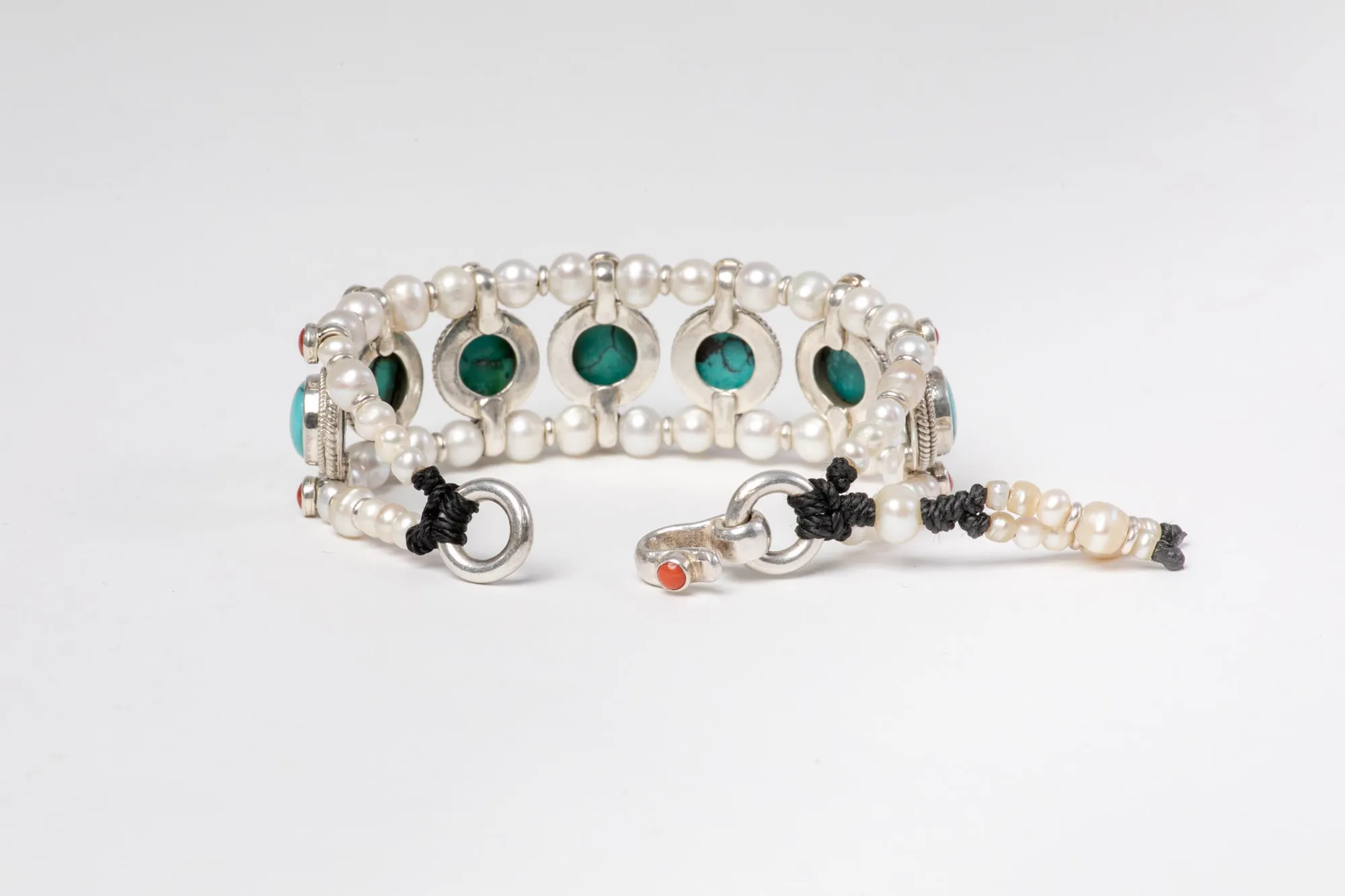 Turquoise Setting Bracelet  with Pearls