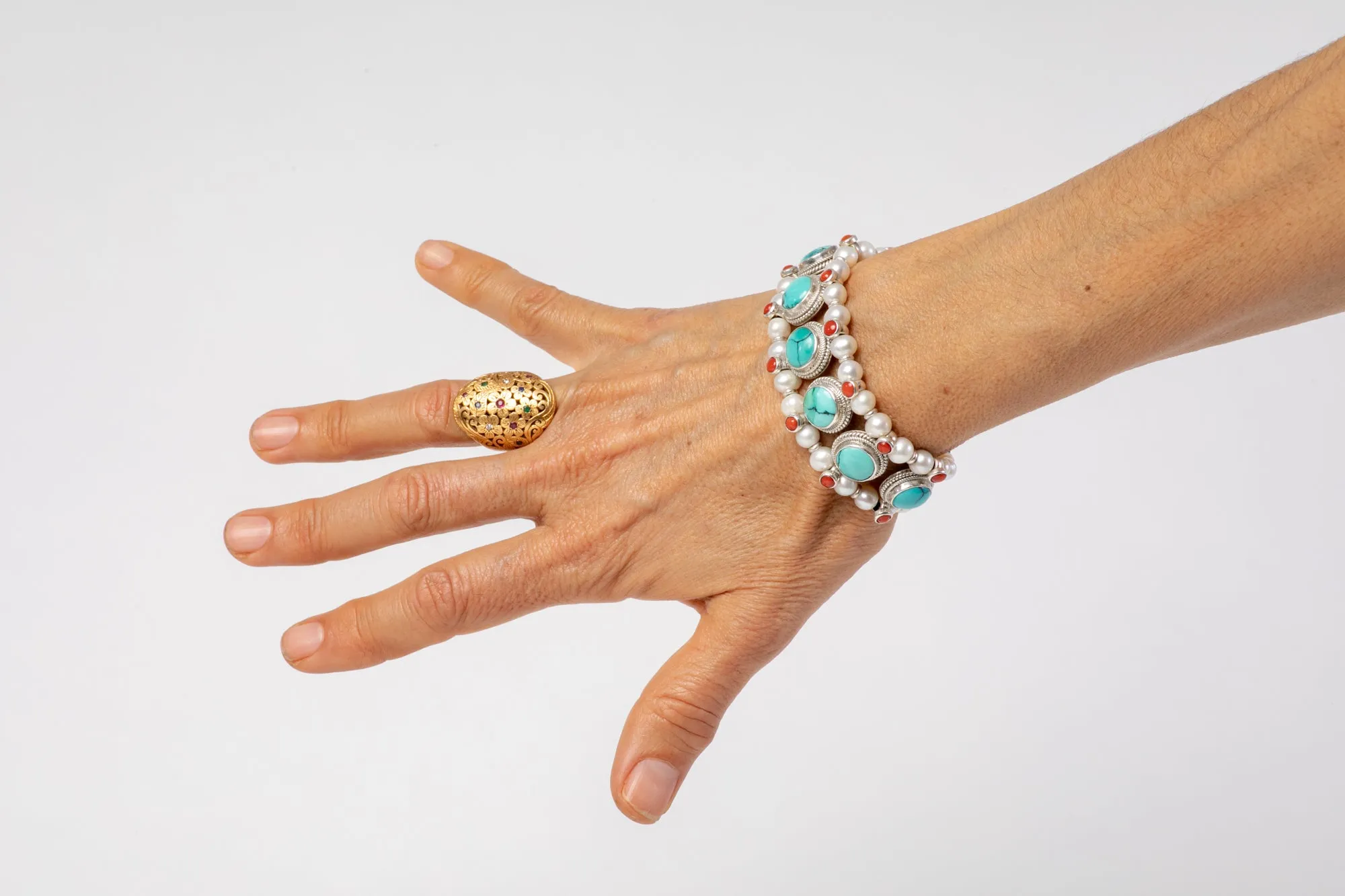 Turquoise Setting Bracelet  with Pearls