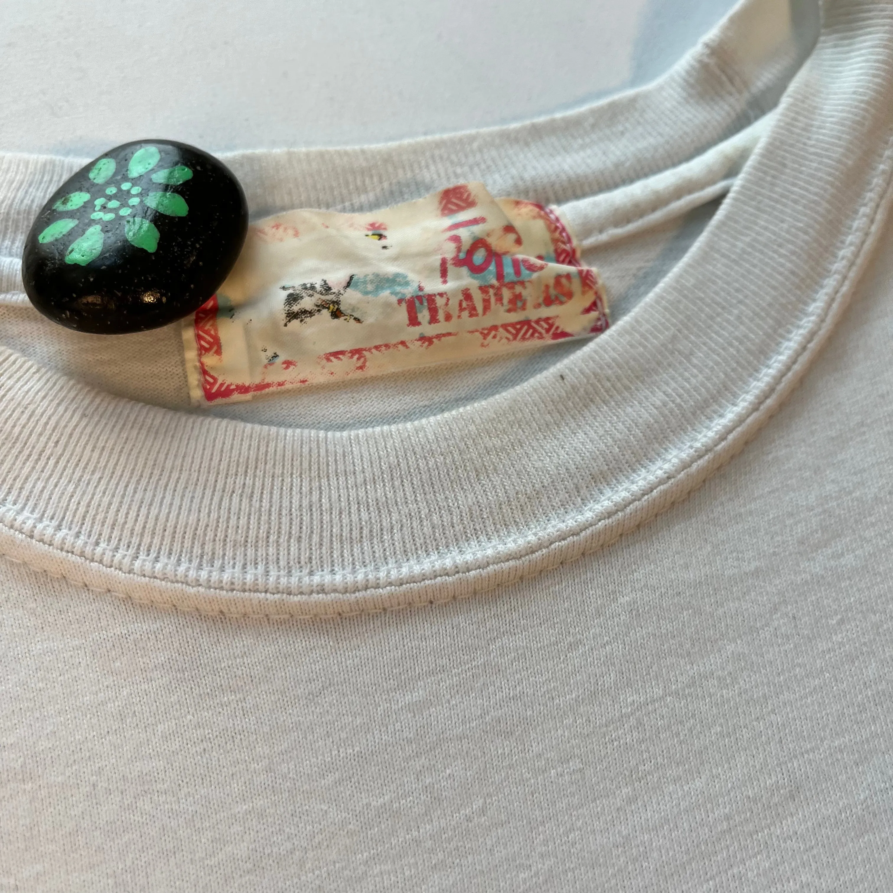 VTG Flying Dogs '94 Bermuda Fish Graphic Art Tee - White