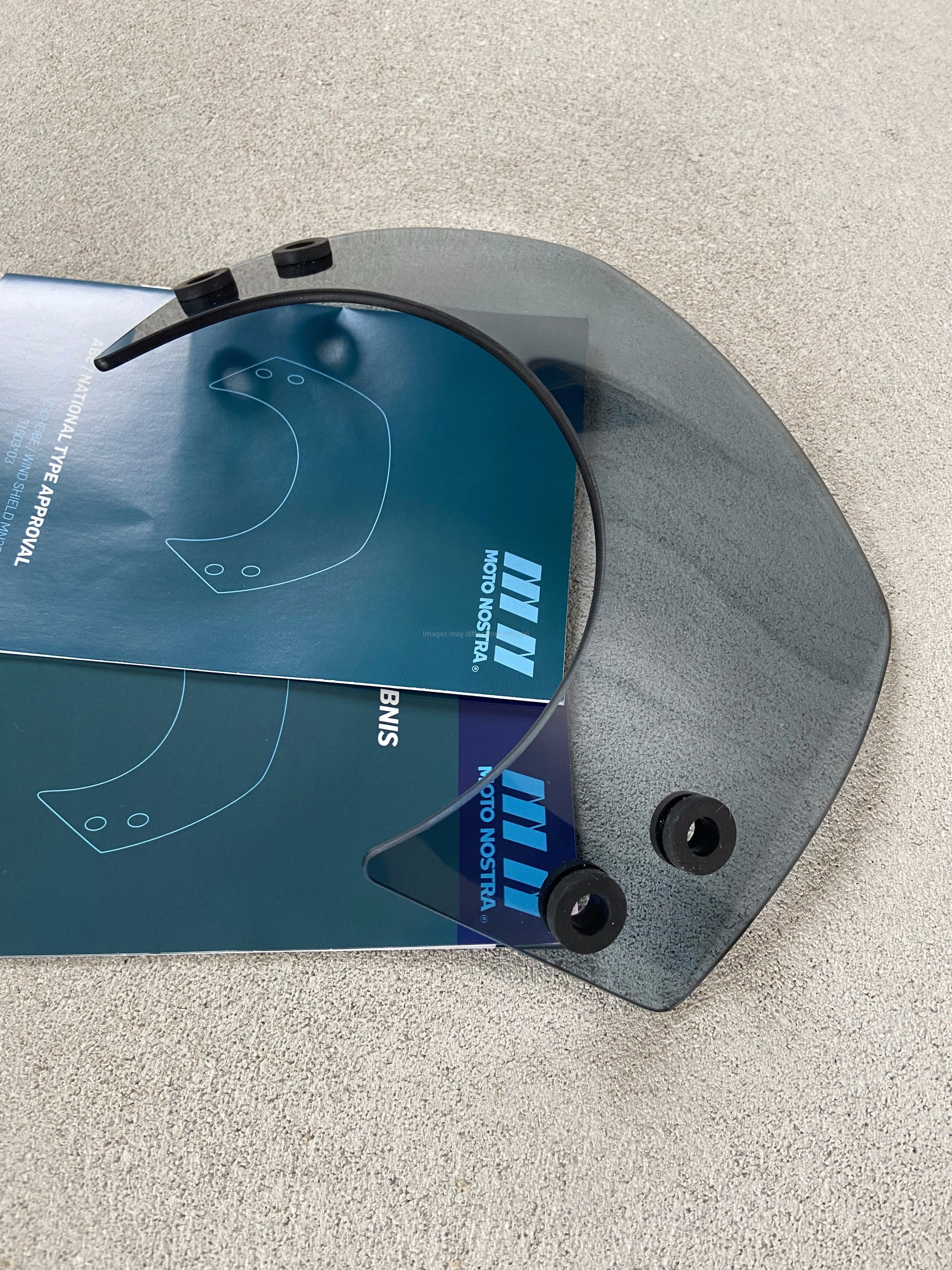 Windshield with black brackets MOTO NOSTRA "OPEN BOX" | Vespa GTS 125-300 HPE (2019-)